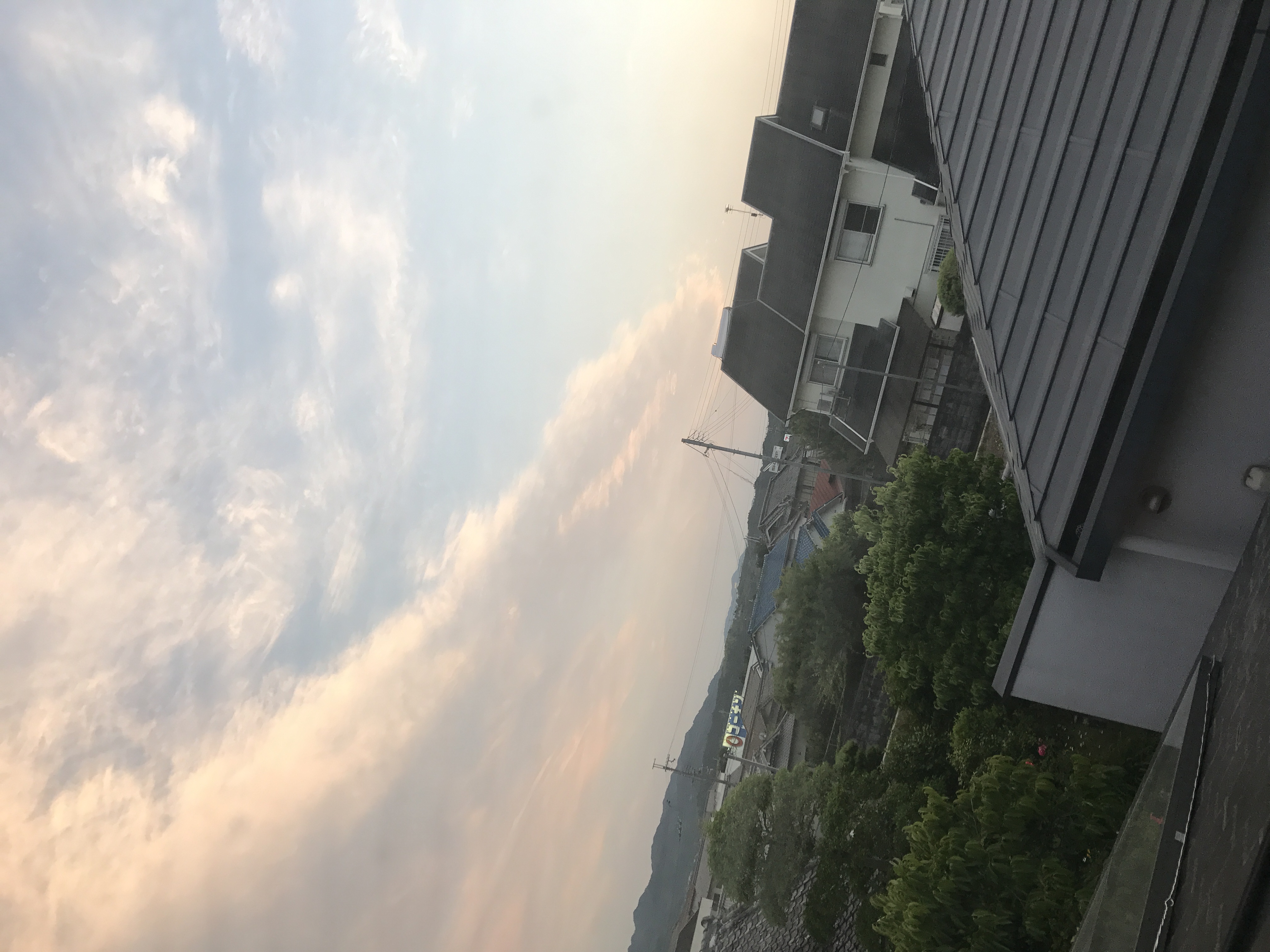 No.43811-1 地震雲