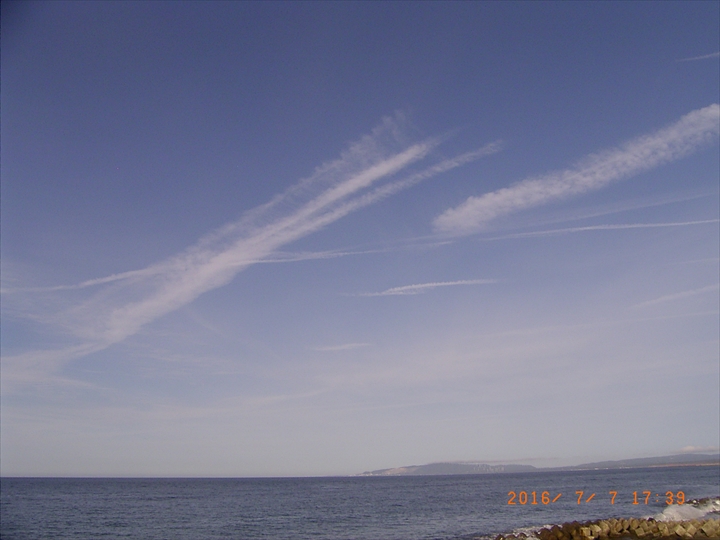 No.43837-1 地震雲