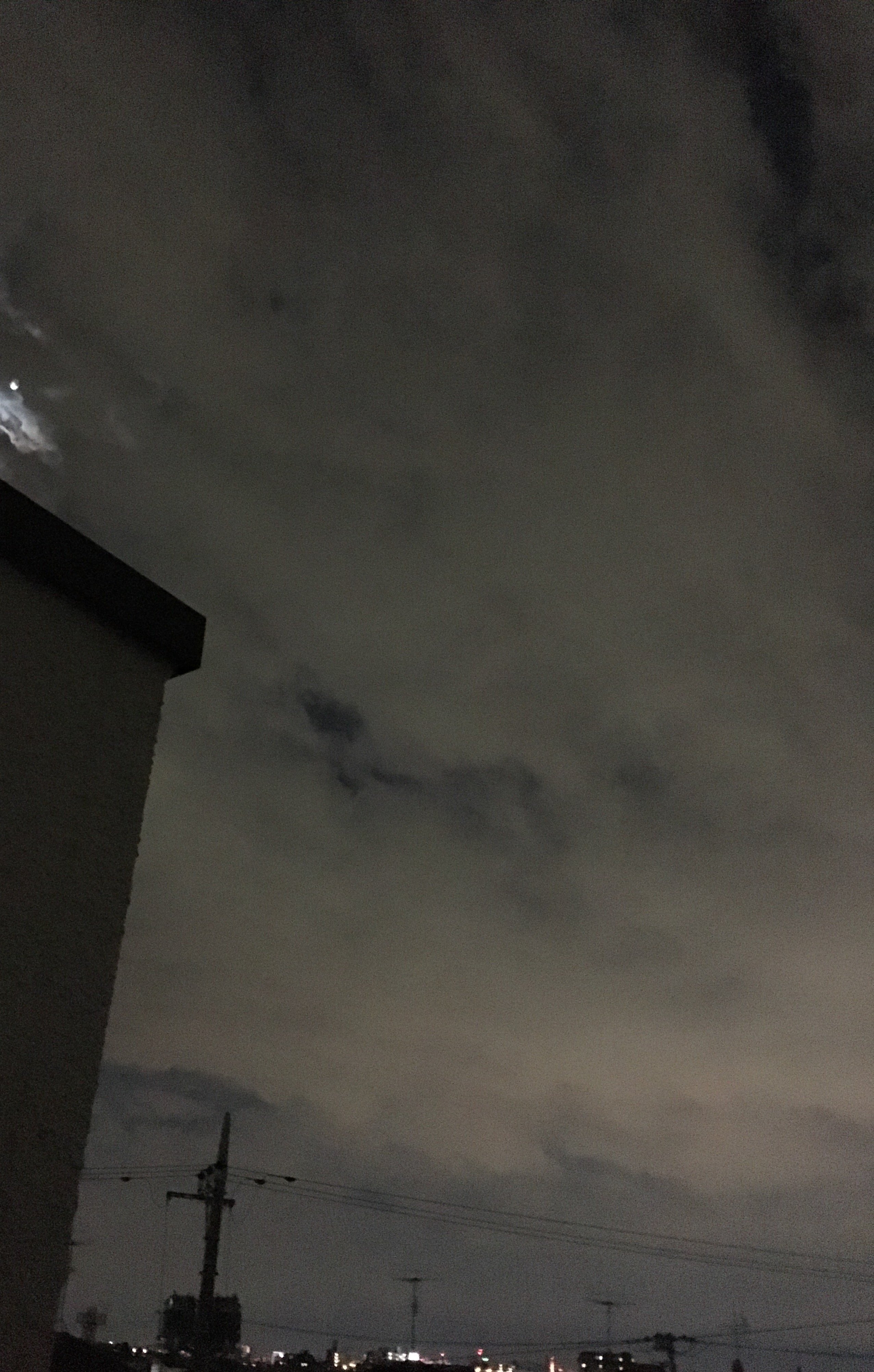 No.43860-1 地震雲