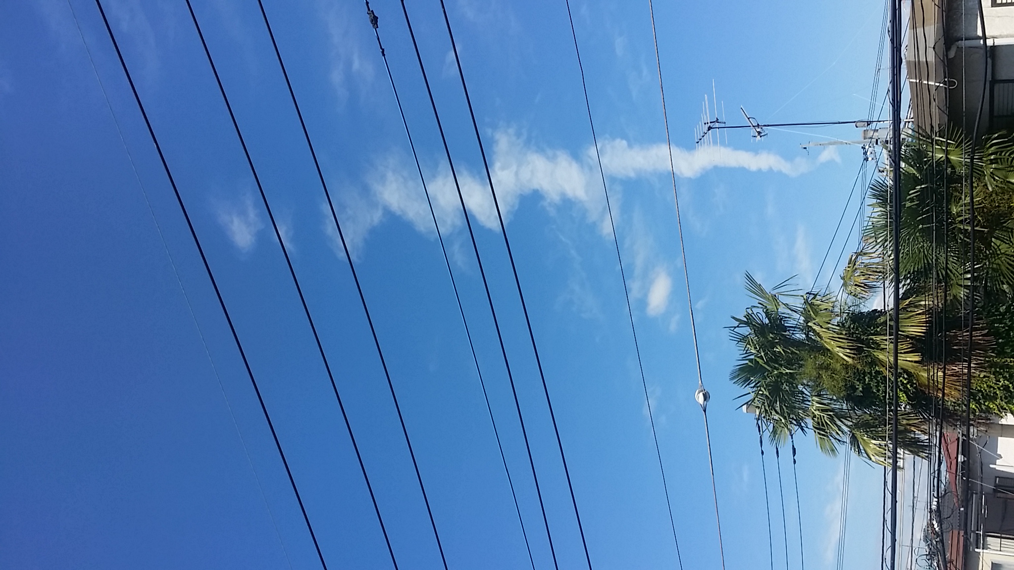 No.43886-1 地震雲