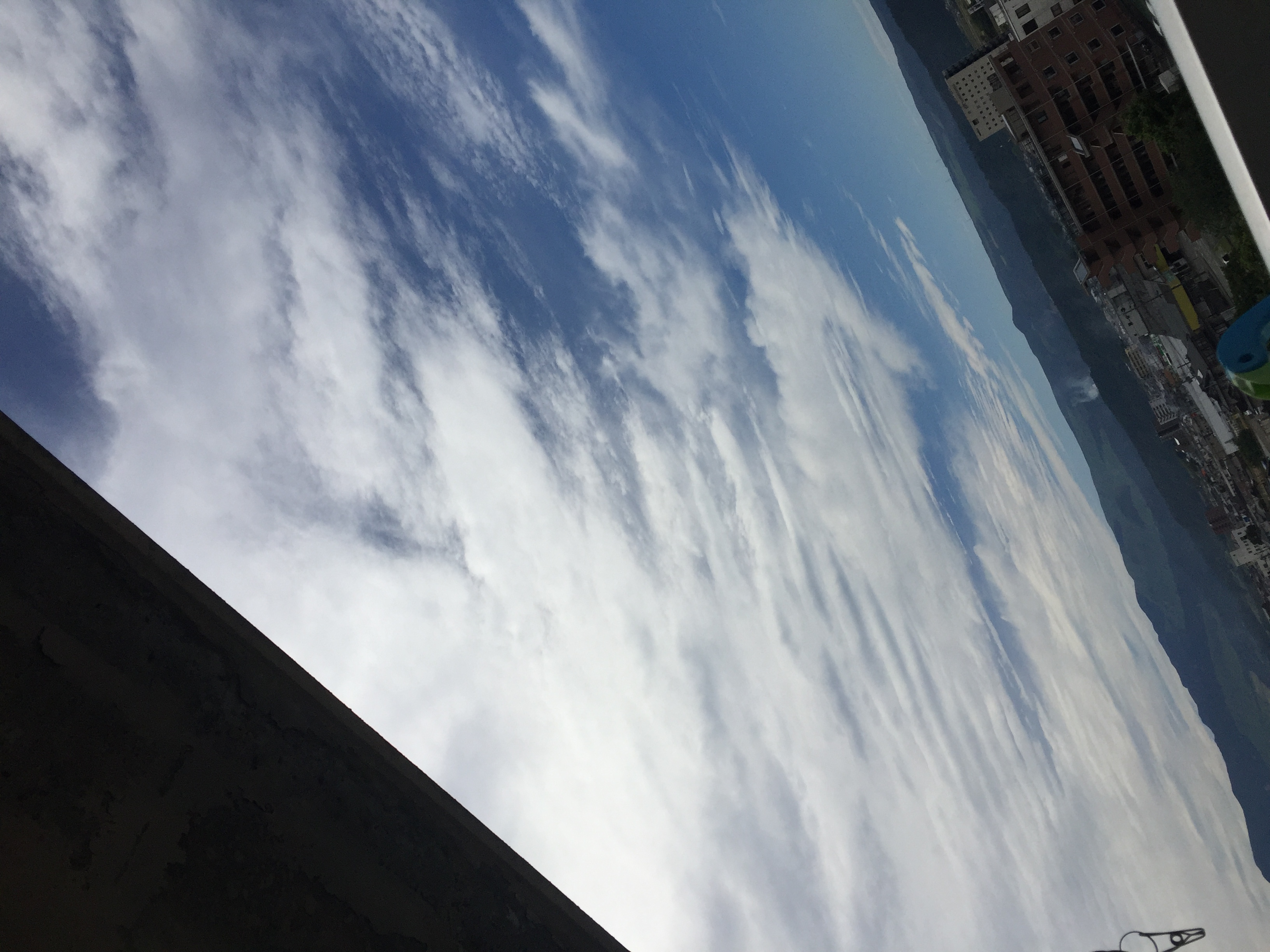 No.43888-1 地震雲