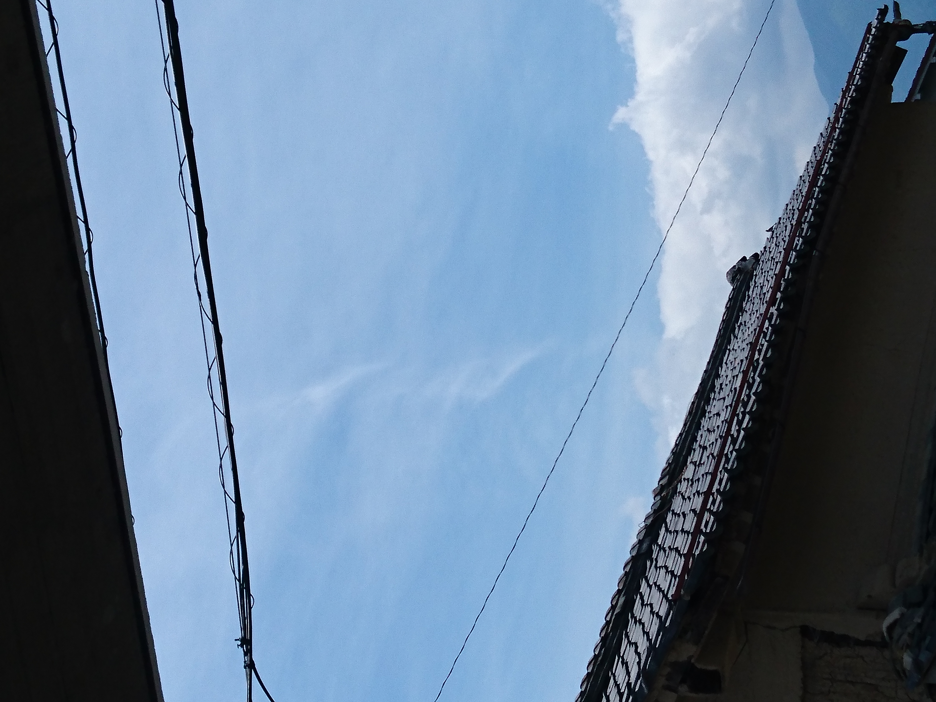 No.43949-1 地震雲