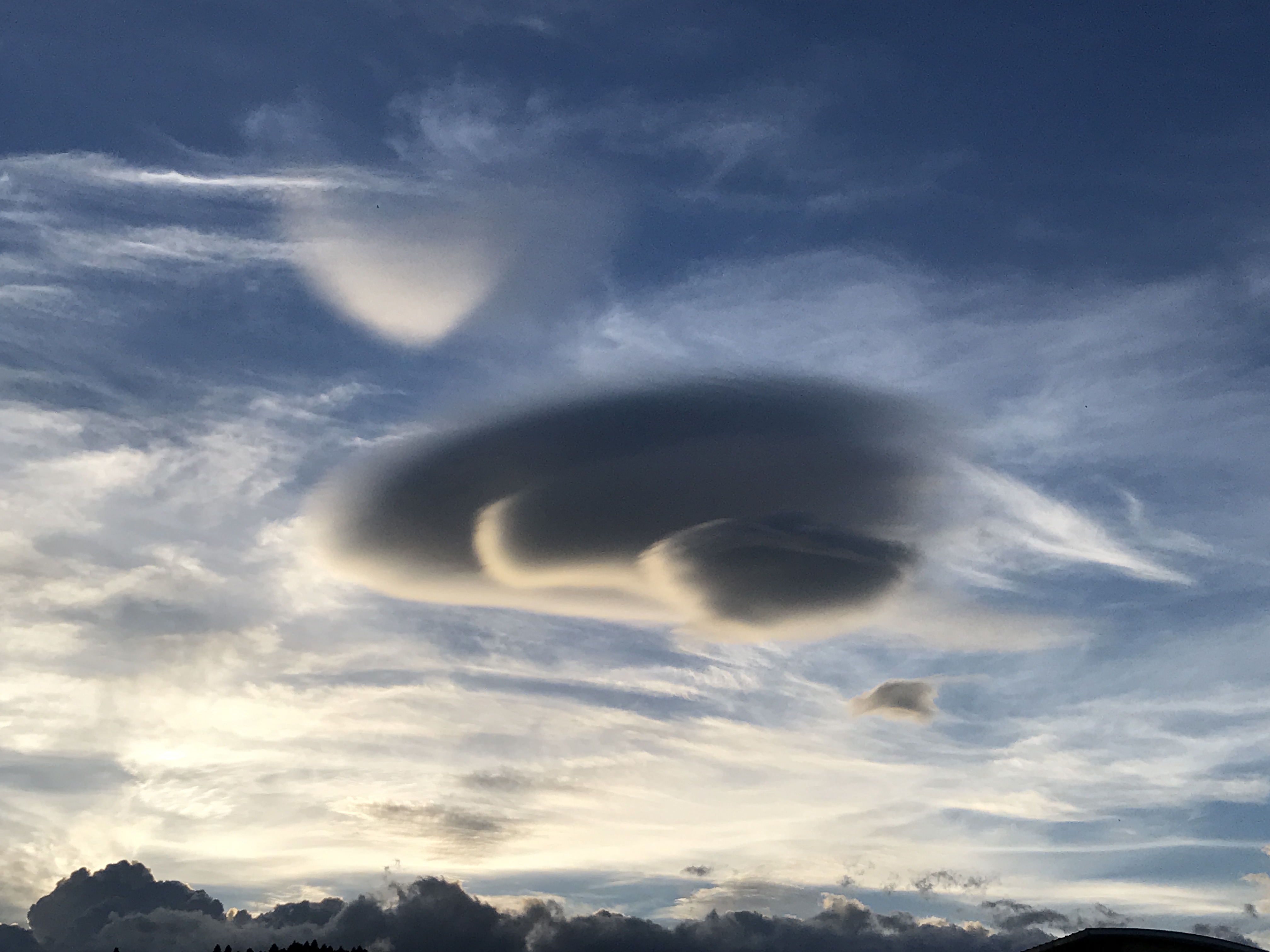 No.44406-1 地震雲