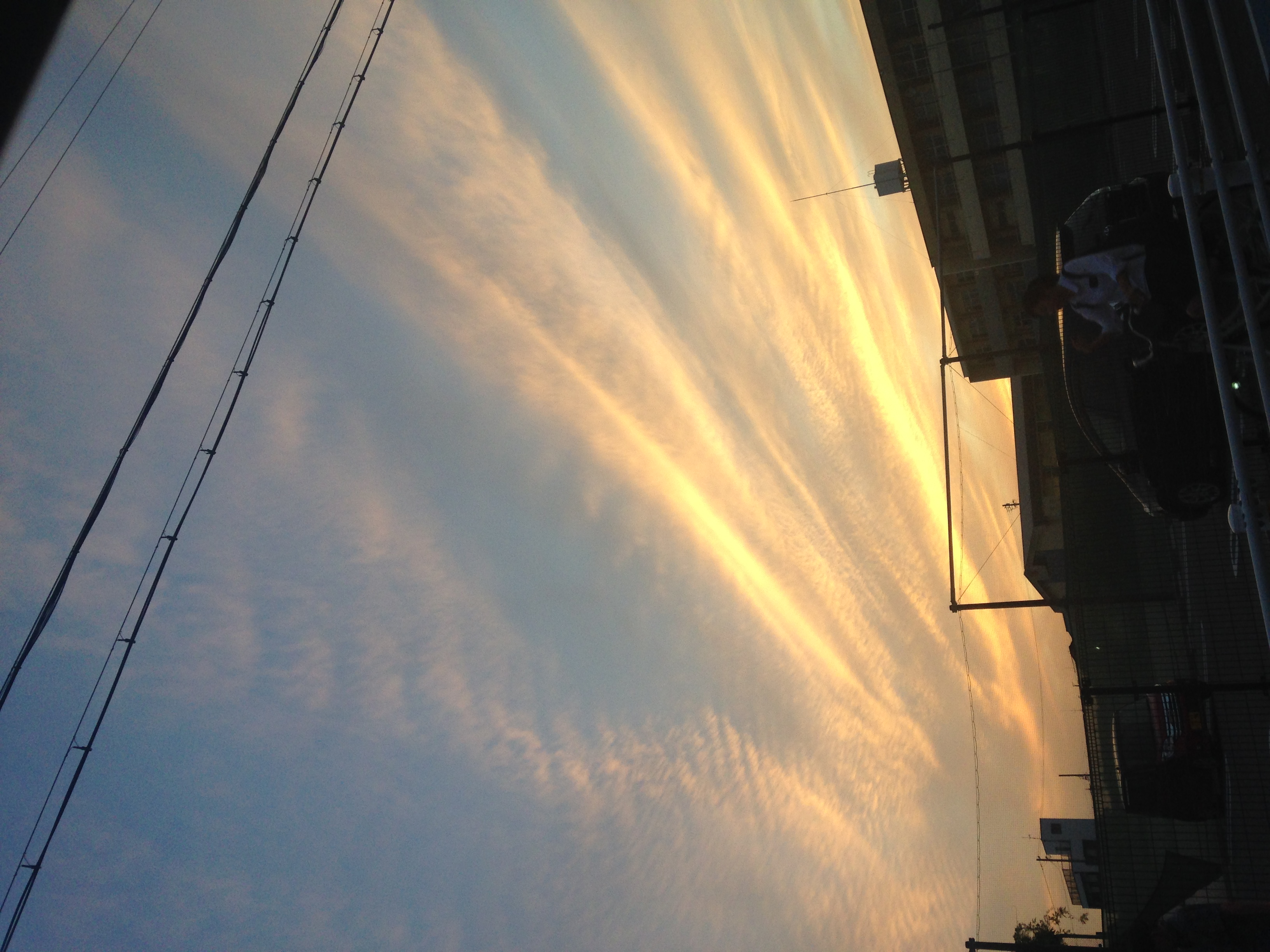 No.44479-1 地震雲