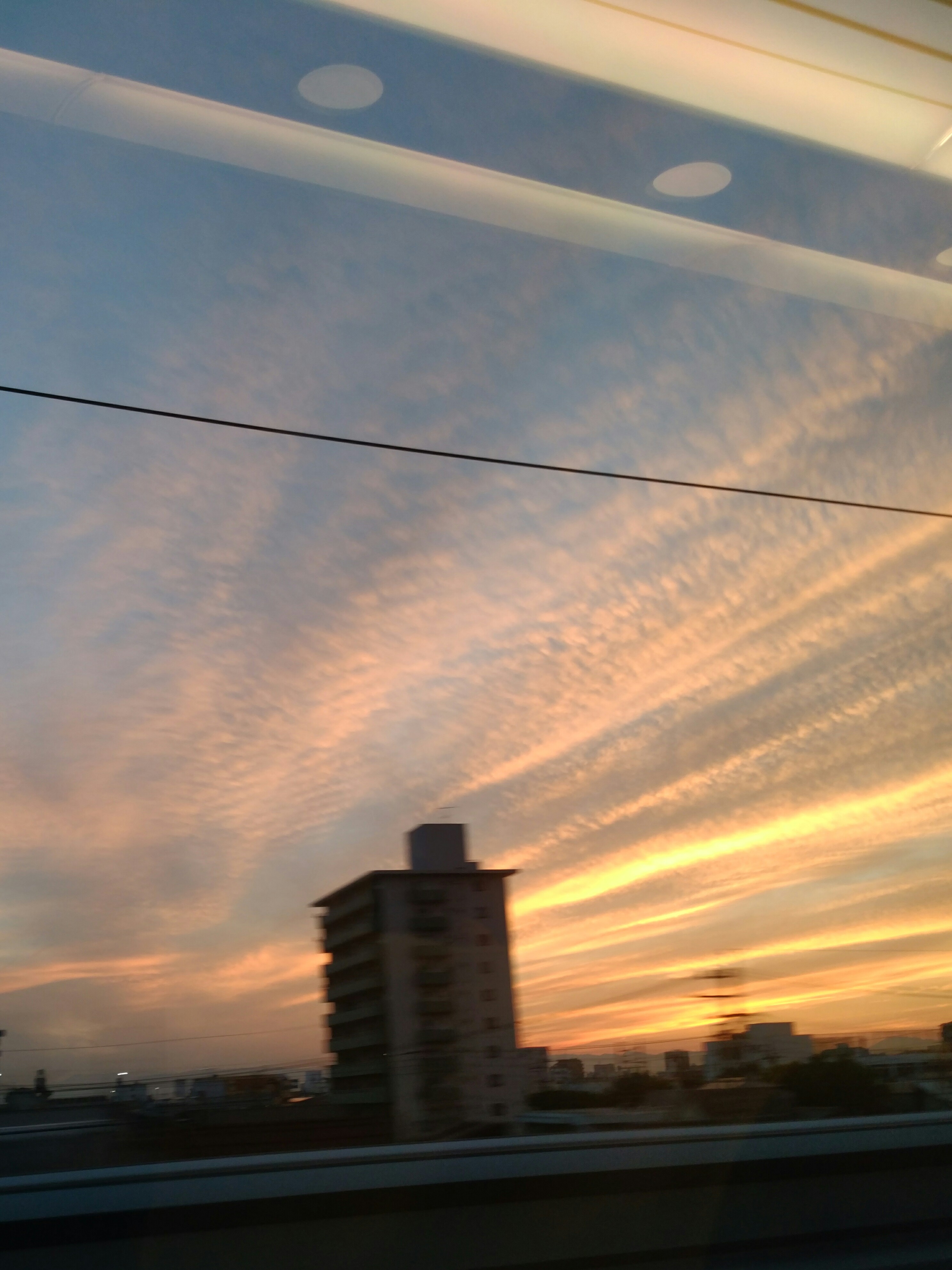 No.44480-1 地震雲