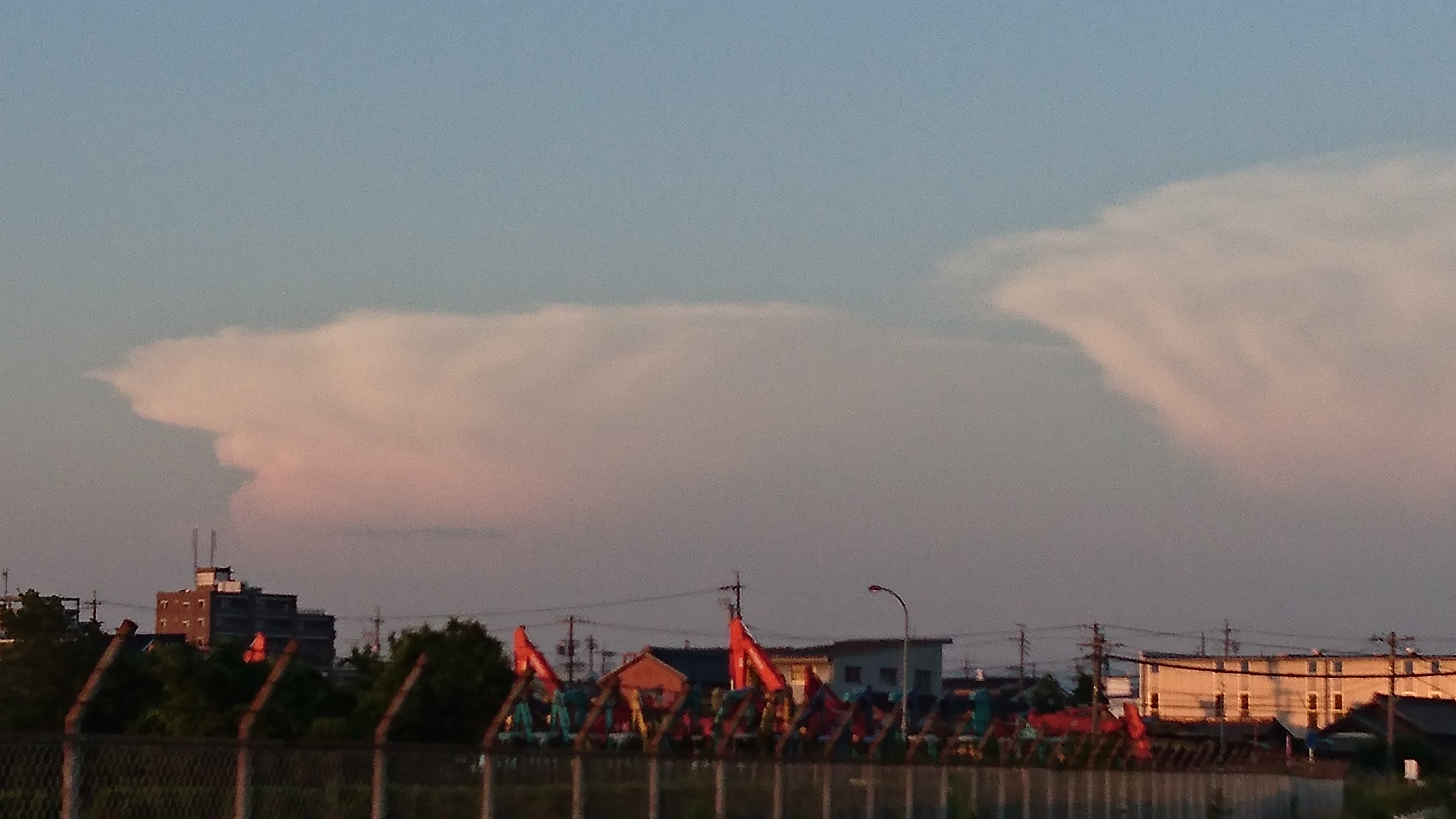 No.44516-1 地震雲