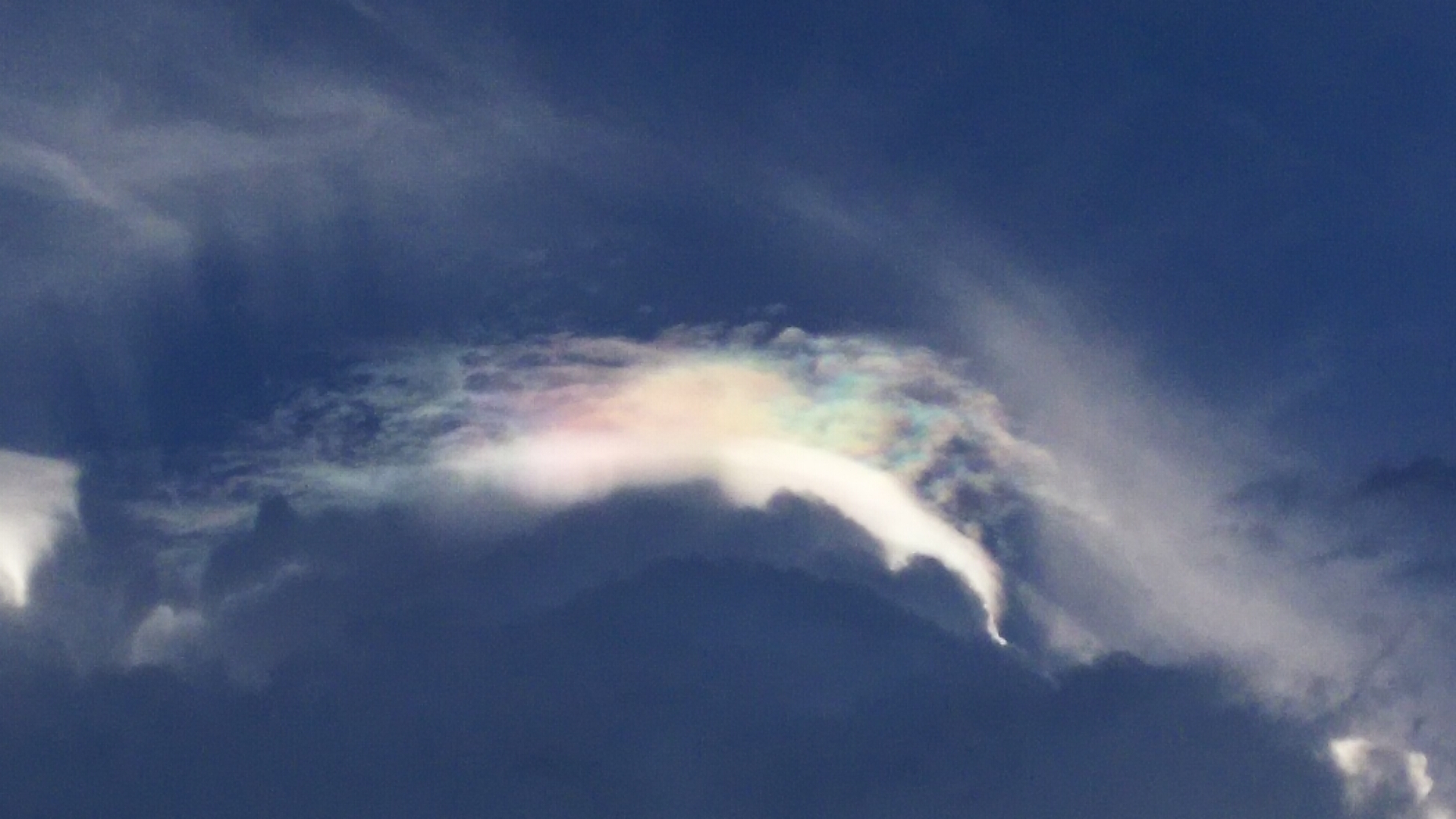 No.44576-1 地震雲