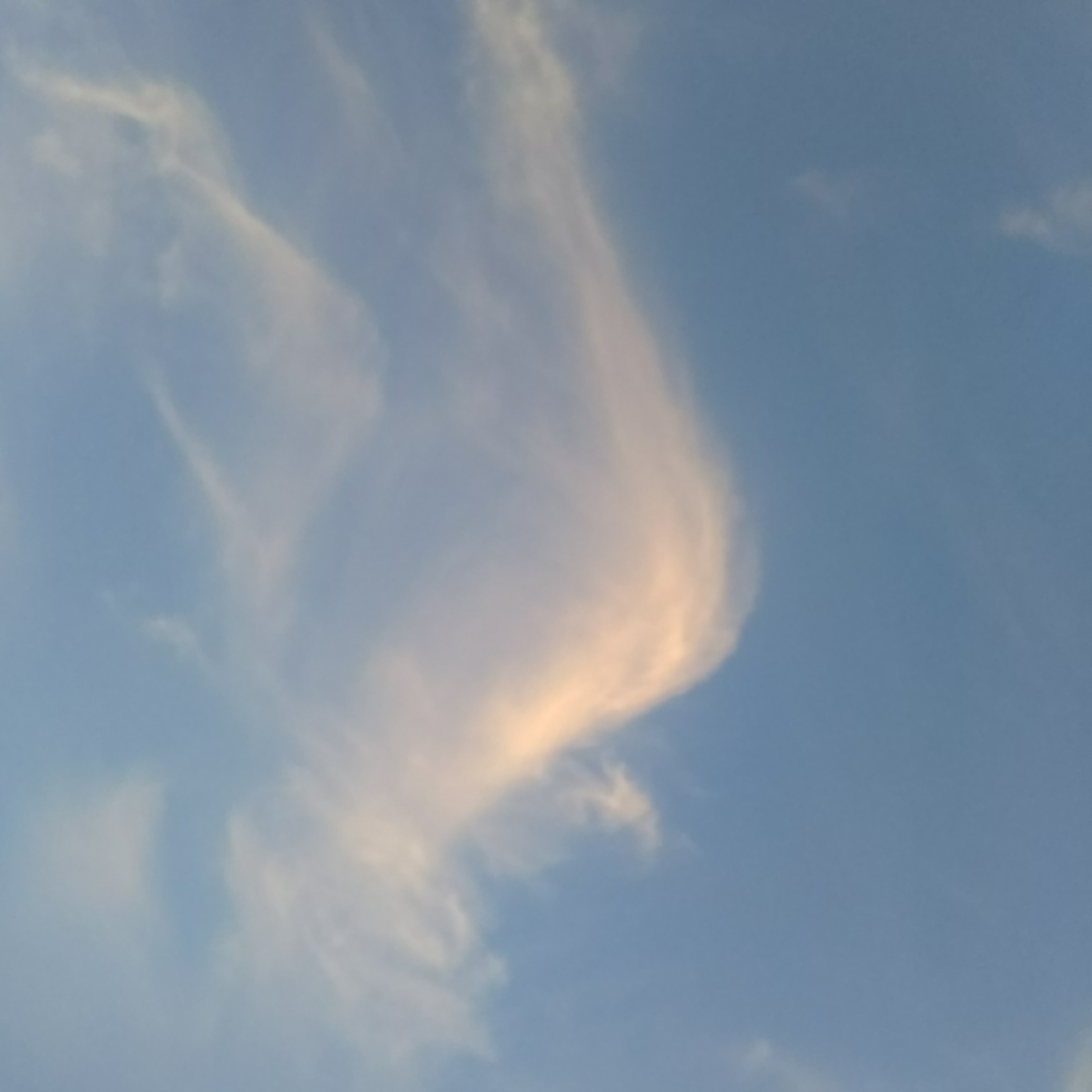 No.44680-1 地震雲