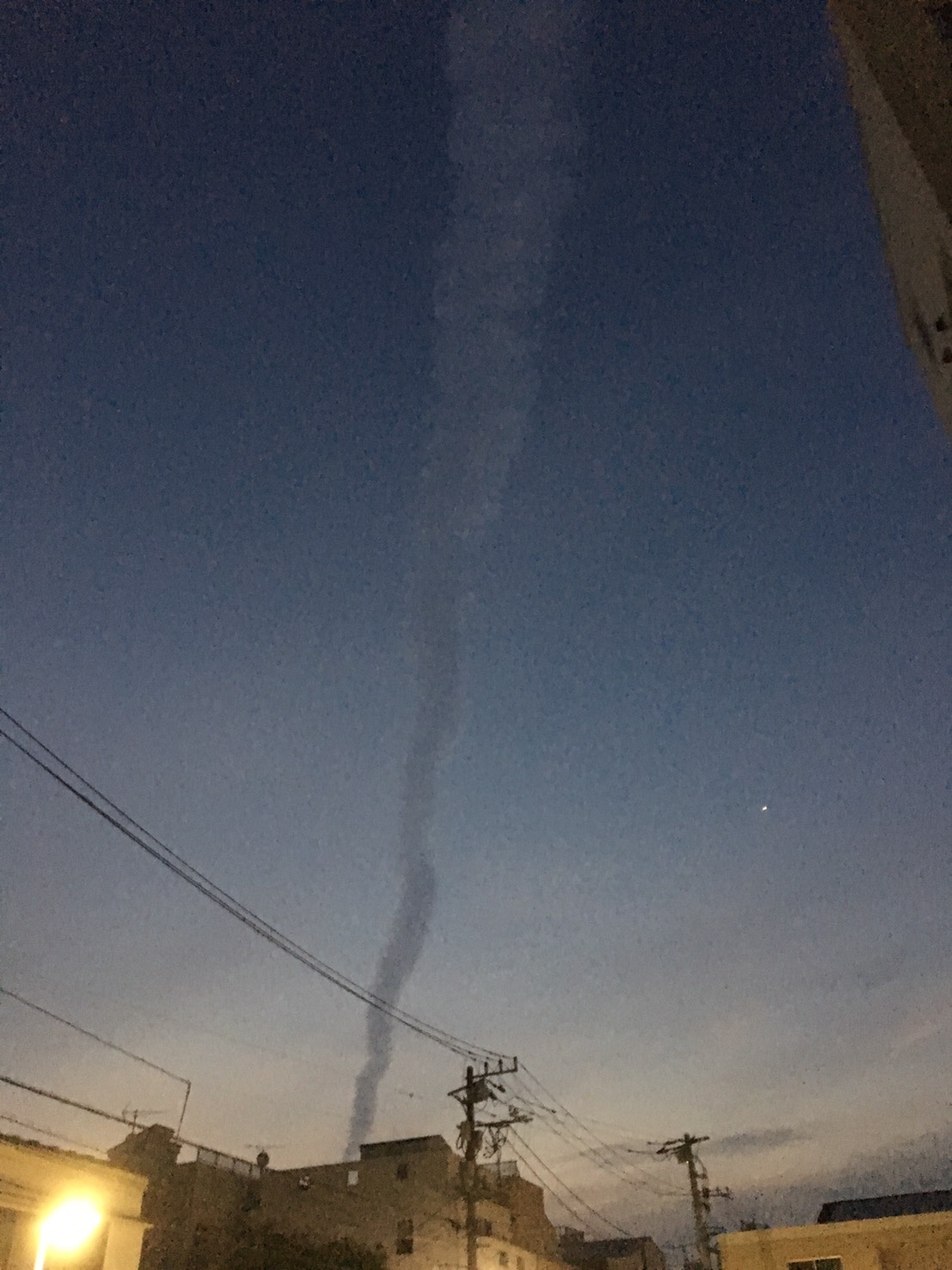 No.44704-1 地震雲