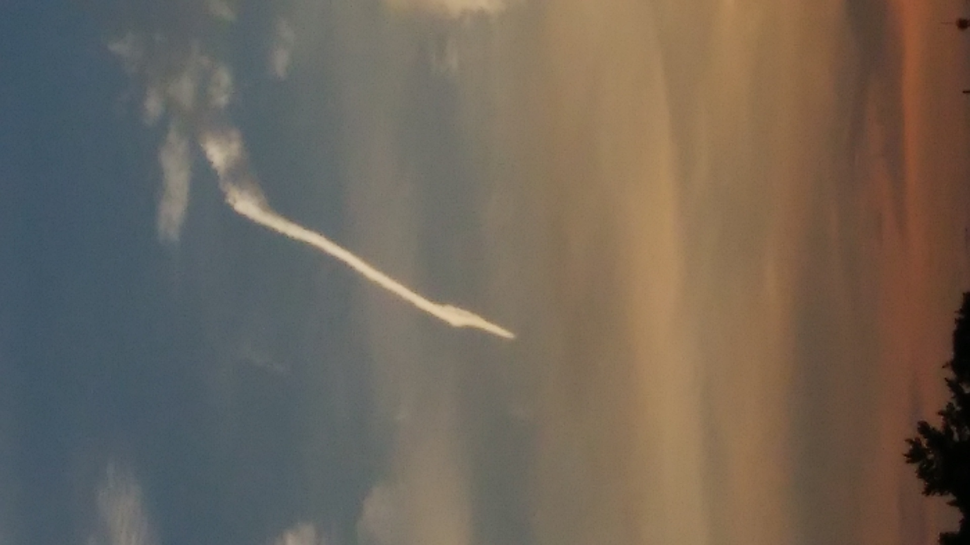 No.44812-1 地震雲