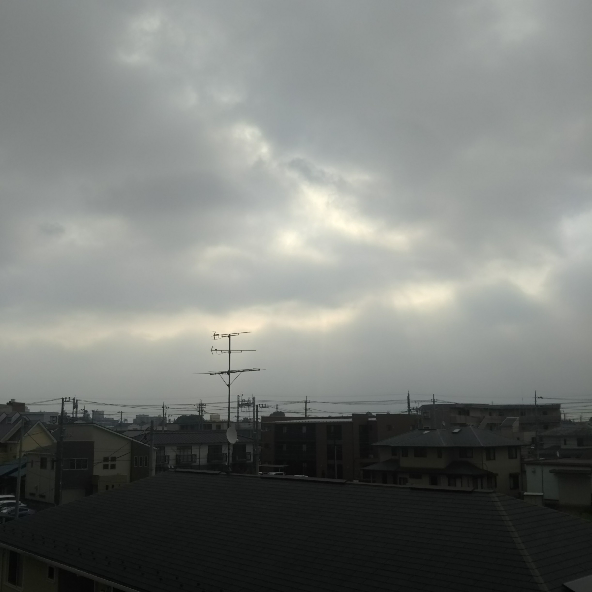 No.45250-1 地震雲