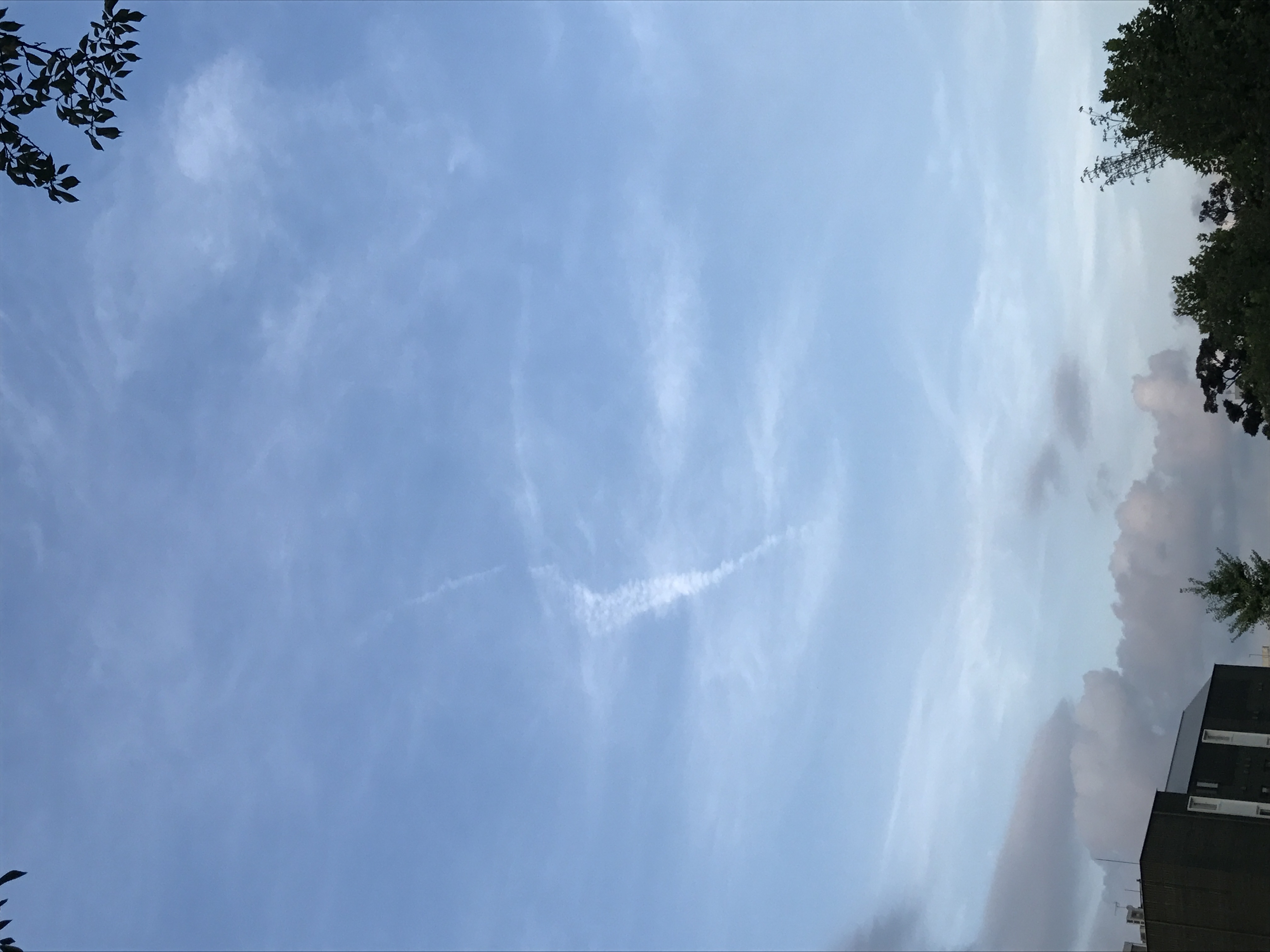 No.45354-1 地震雲