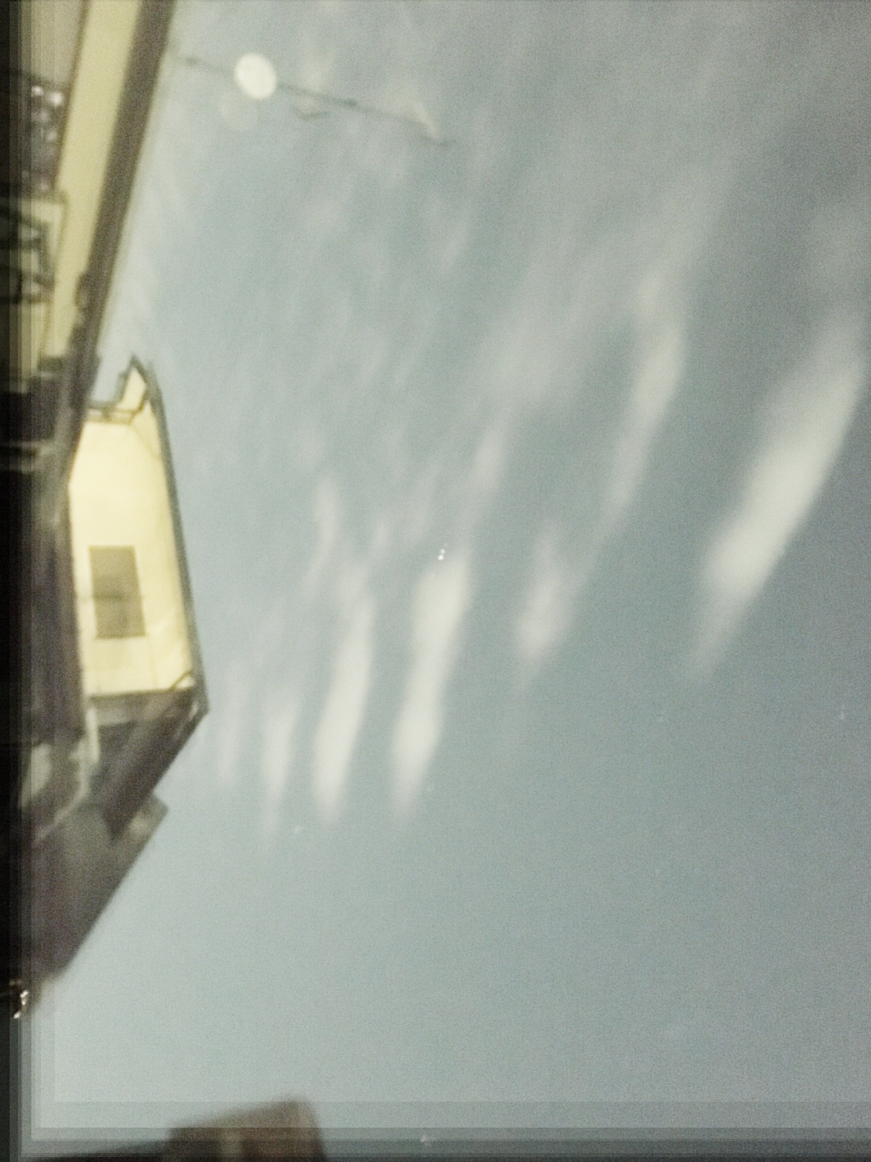 No.45432-1 地震雲