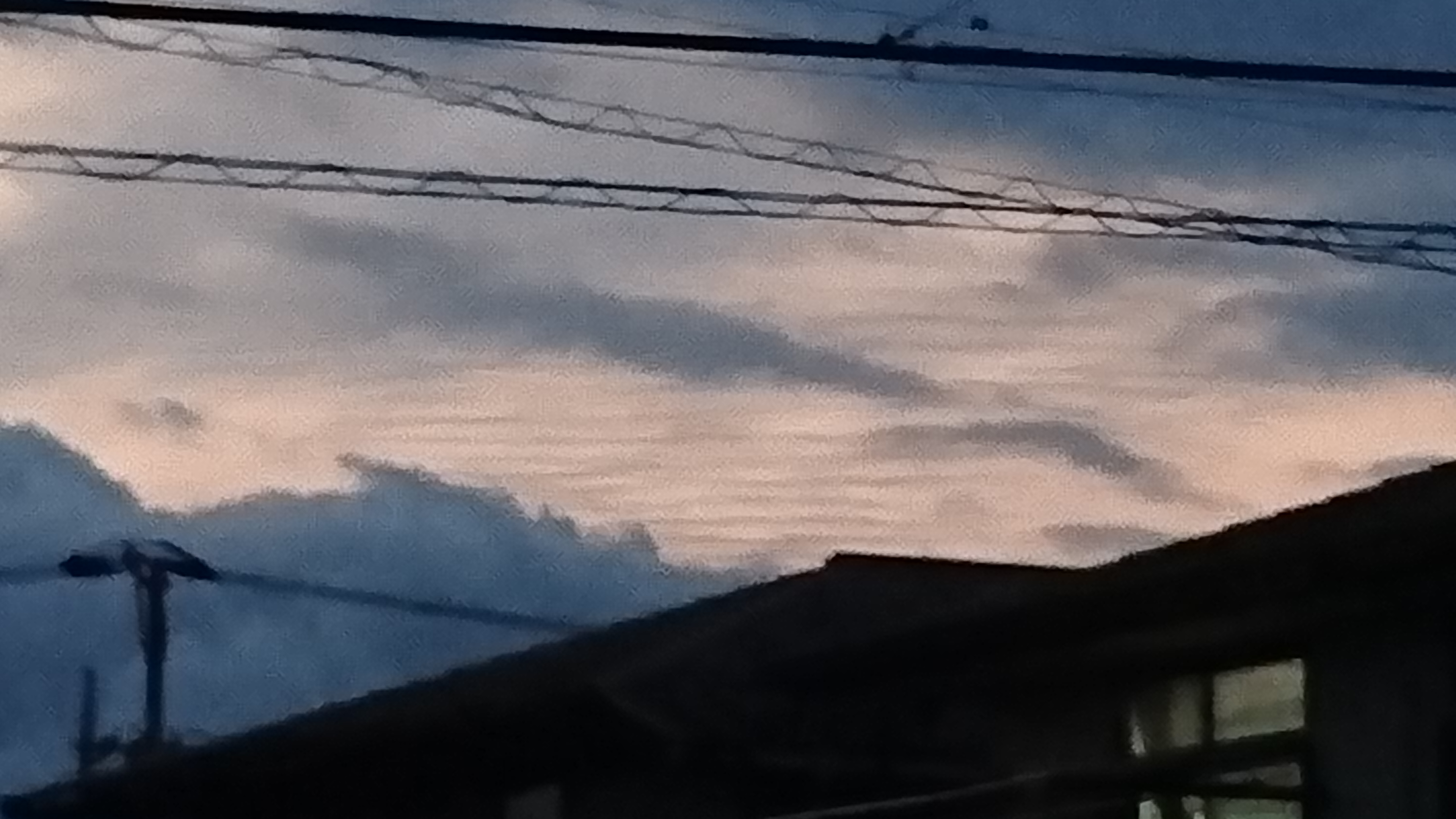 No.45717-1 地震雲