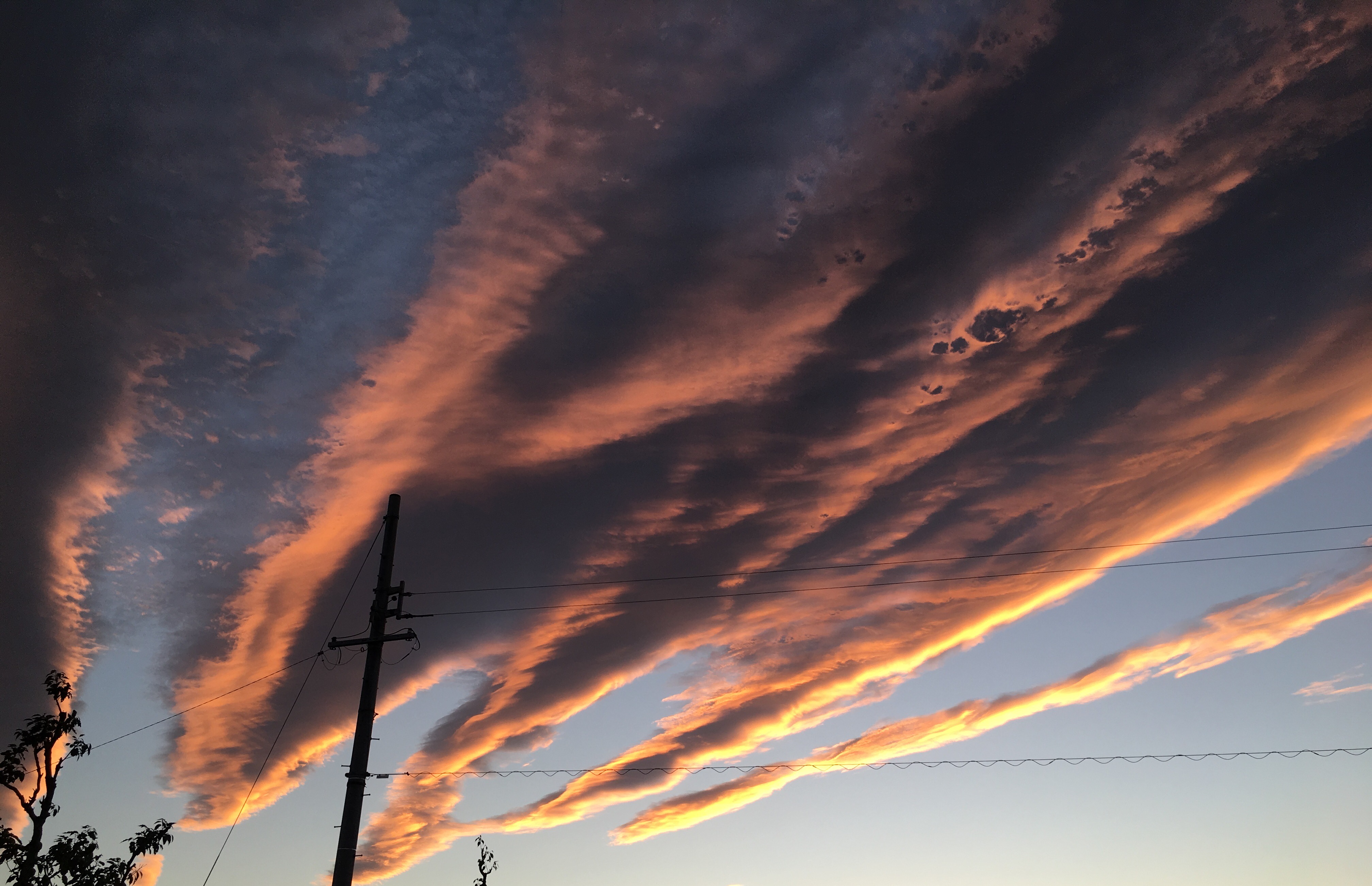 No.45771-1 地震雲