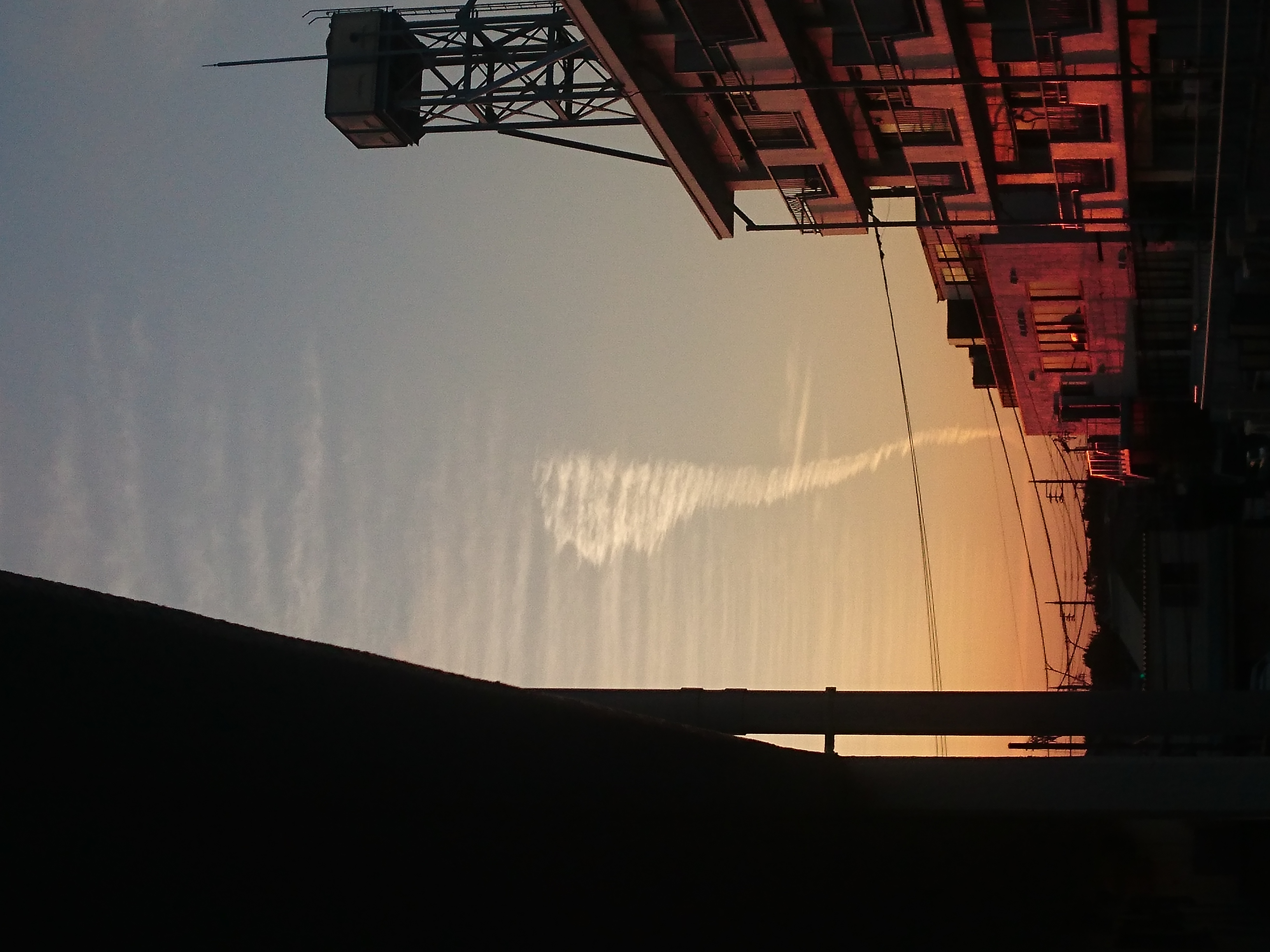 No.46226-1 地震雲