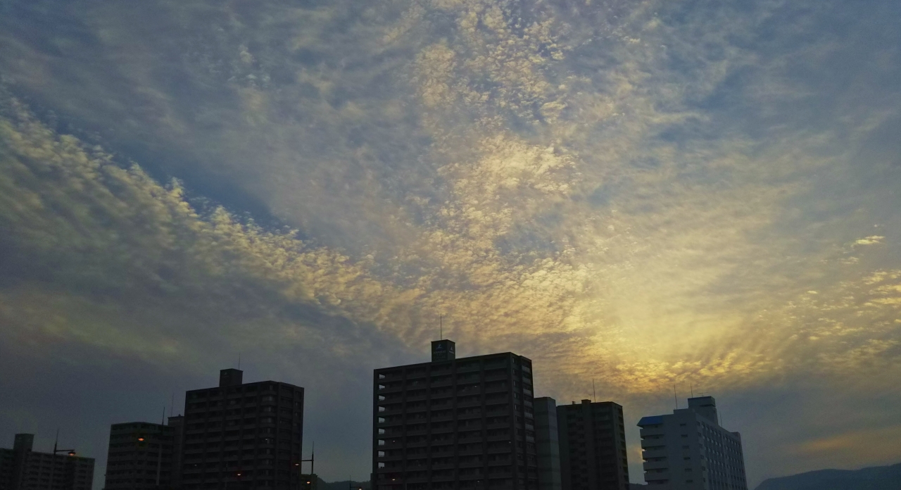 No.46679-1 地震雲