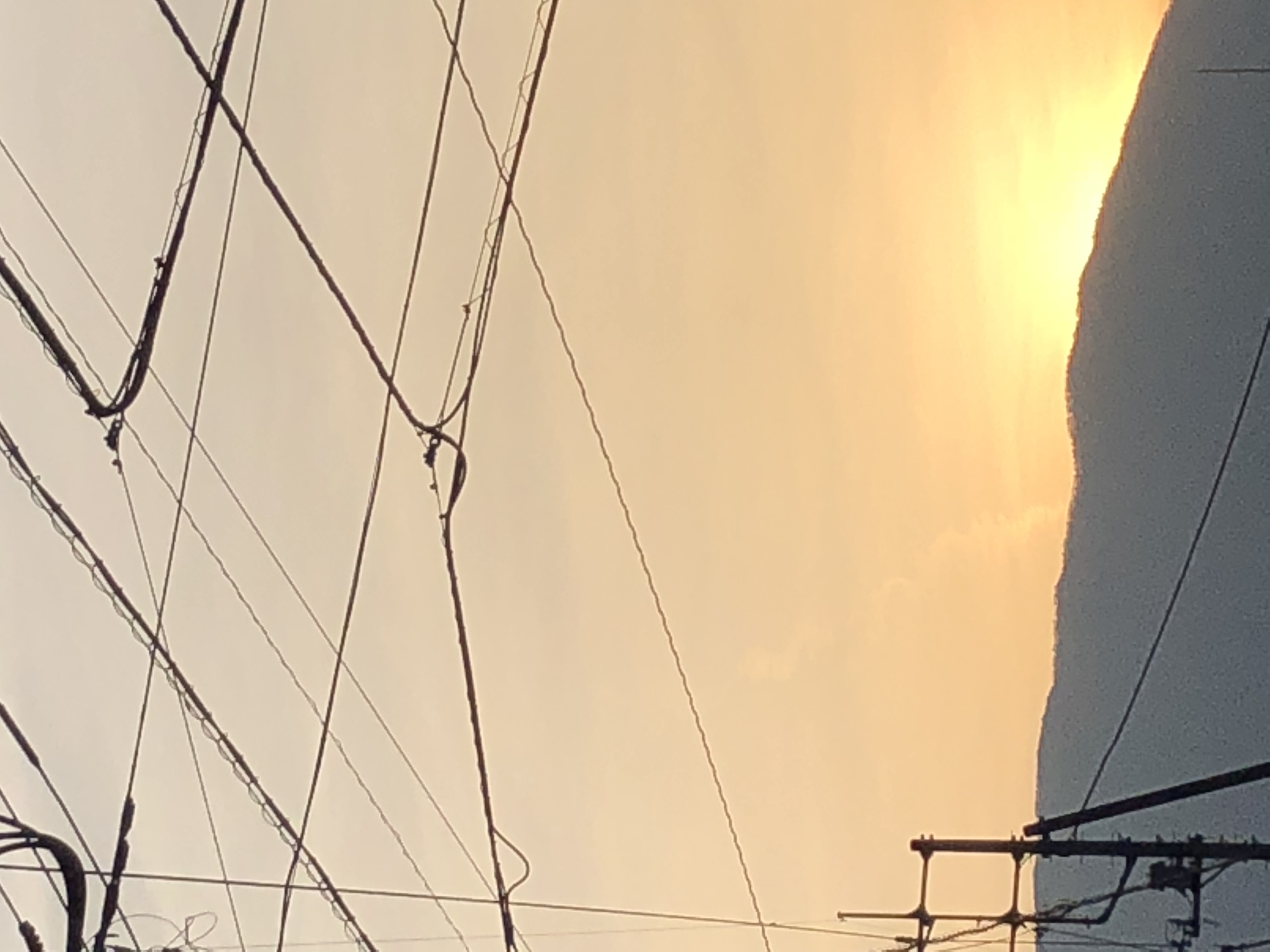 No.47262-1 地震雲