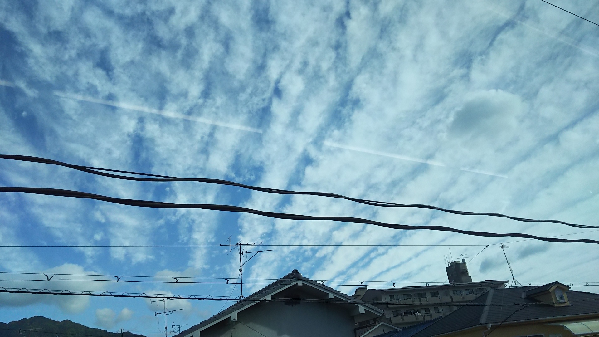 No.47842-1 地震雲