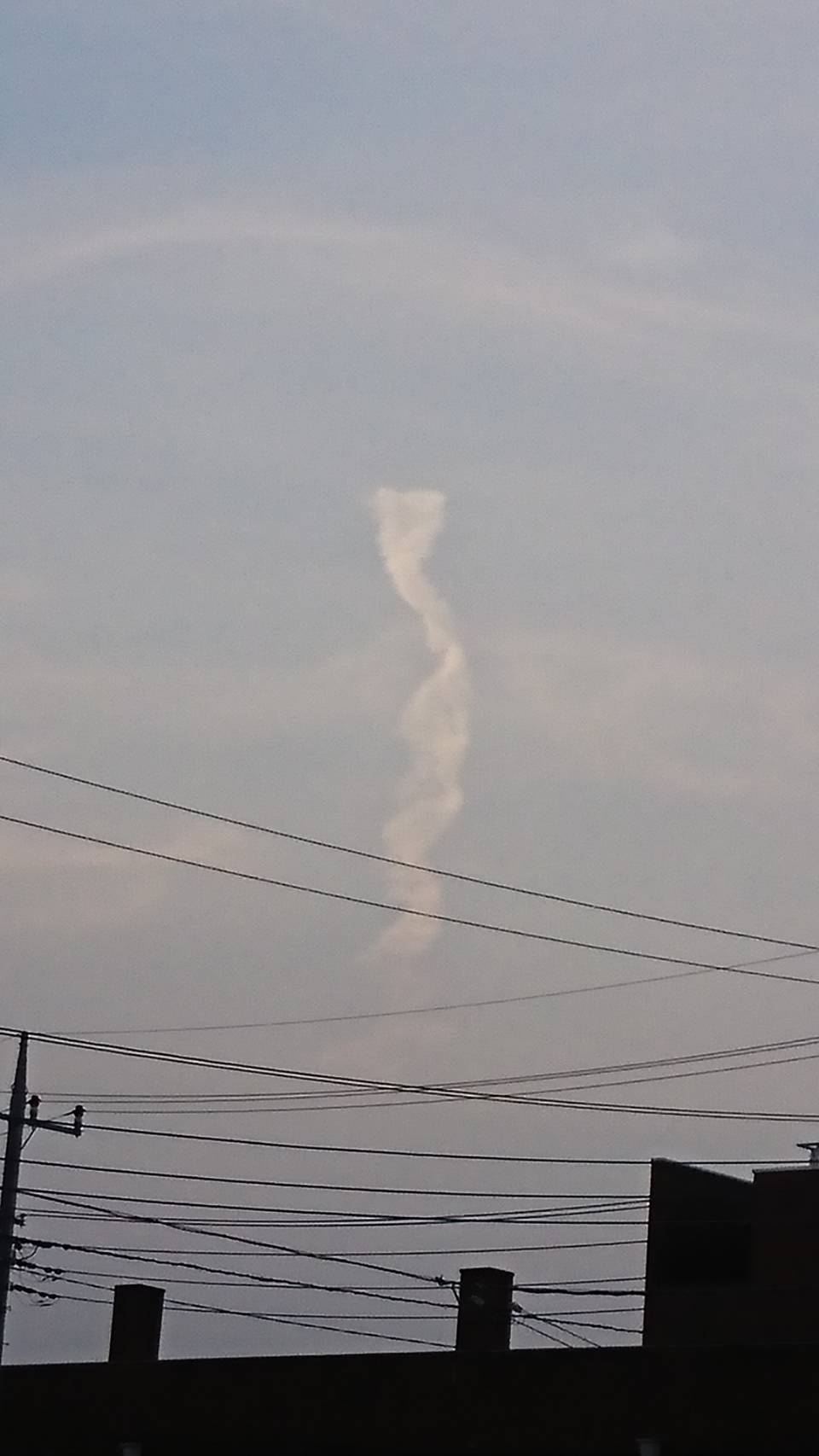 No.48040-1 地震雲