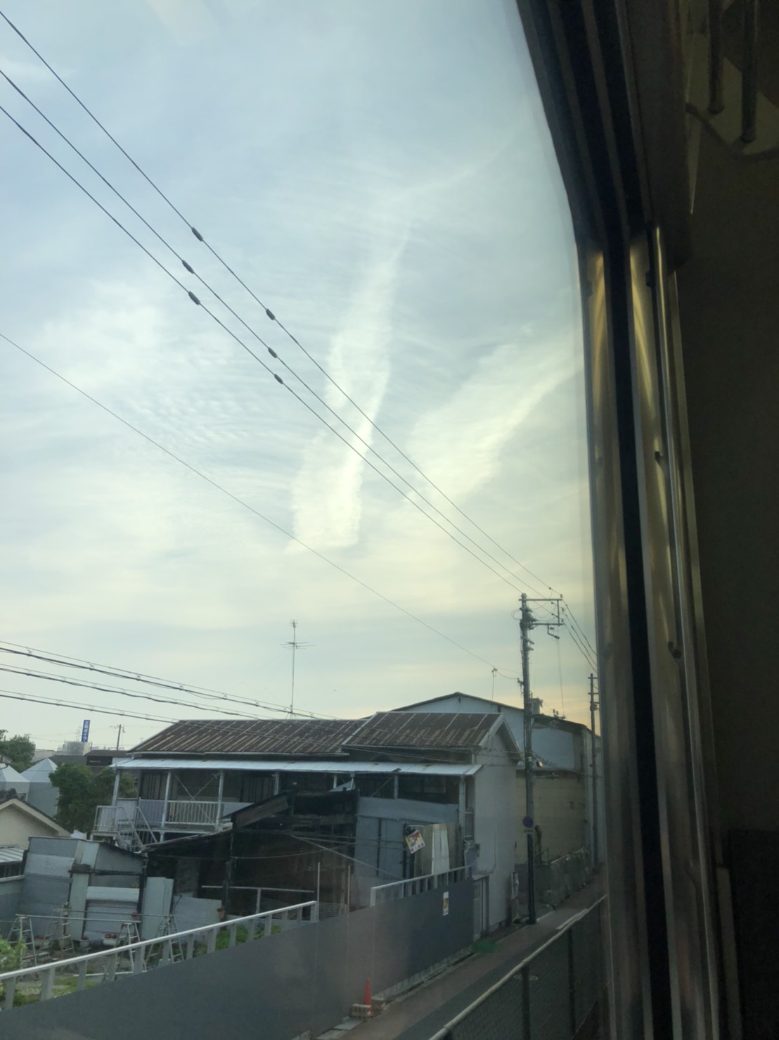 No.48857-1 地震雲