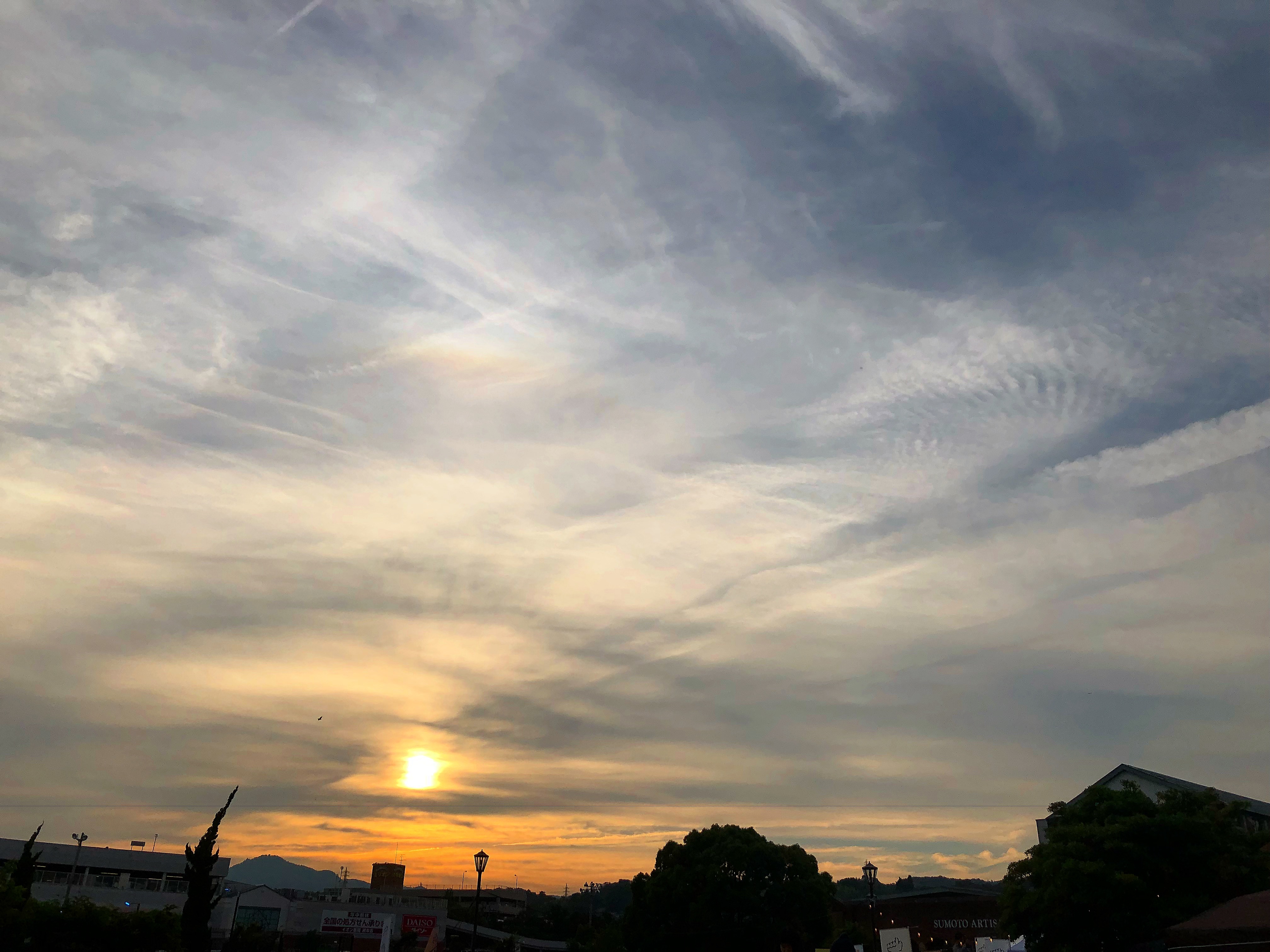 No.48874-1 地震雲