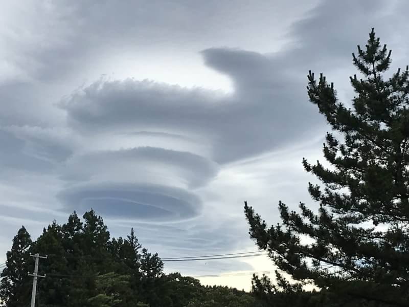 No.49139-1 地震雲