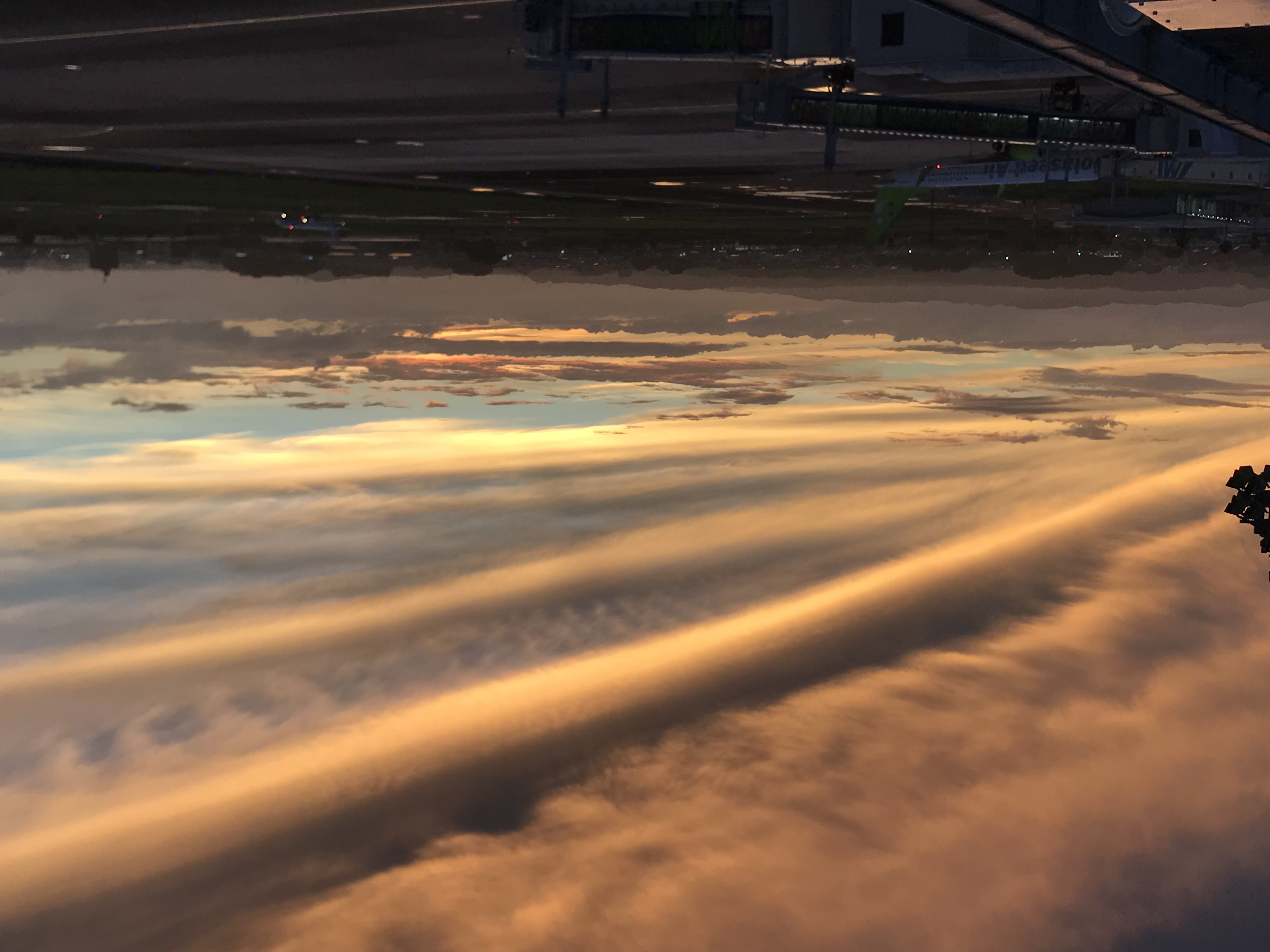 No.49255-1 地震雲