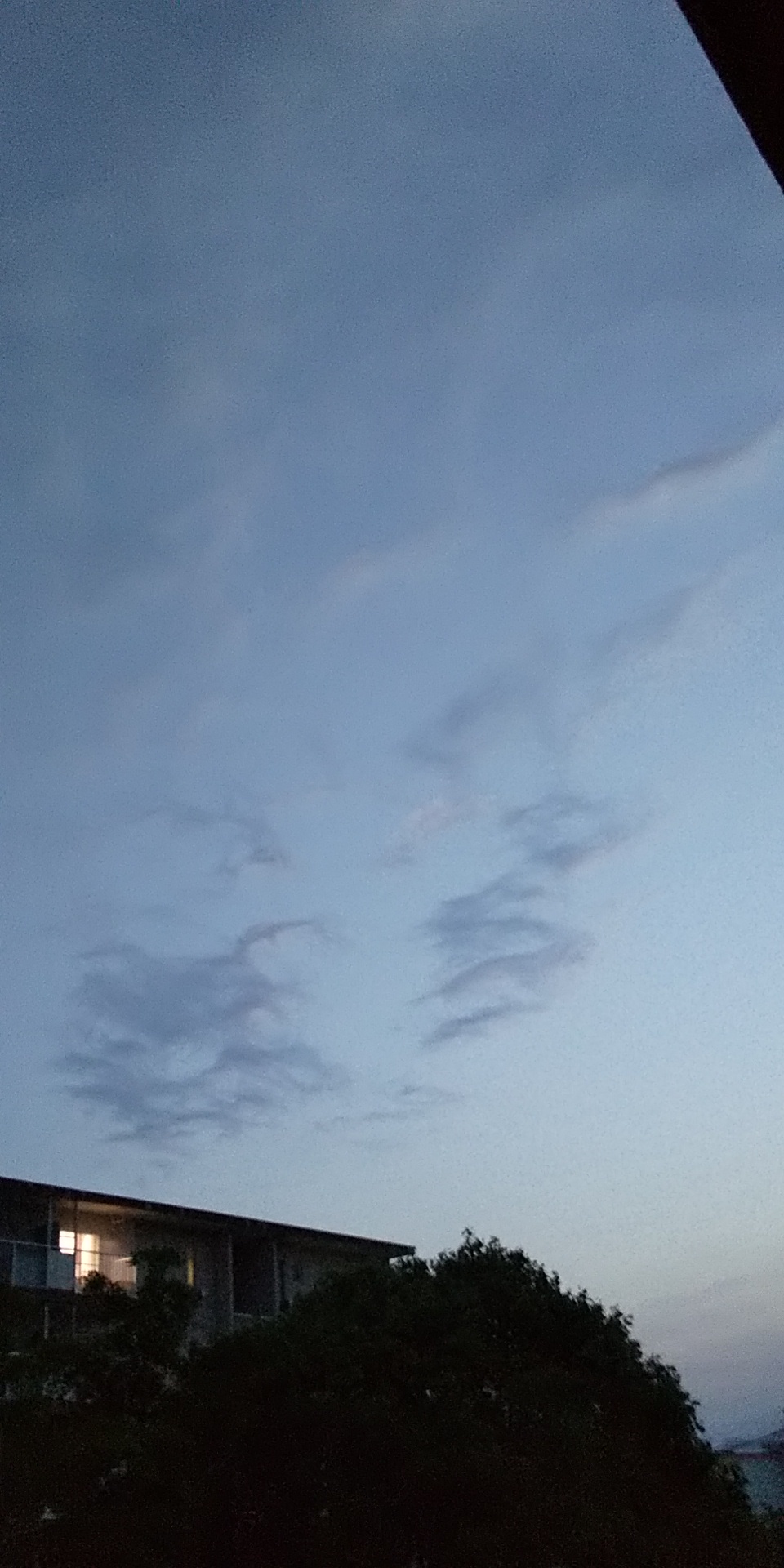 No.53734-1 地震雲