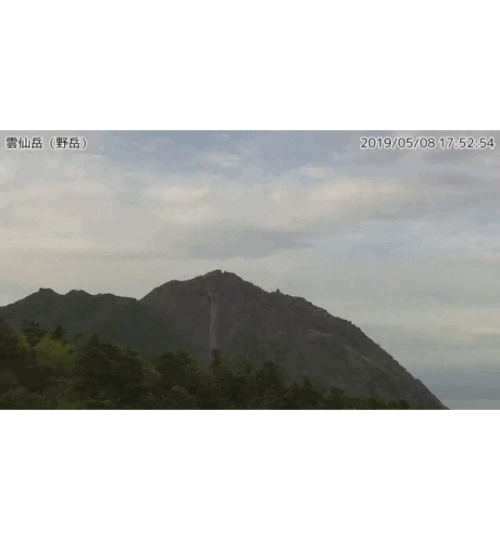 No.53748-1 地震雲