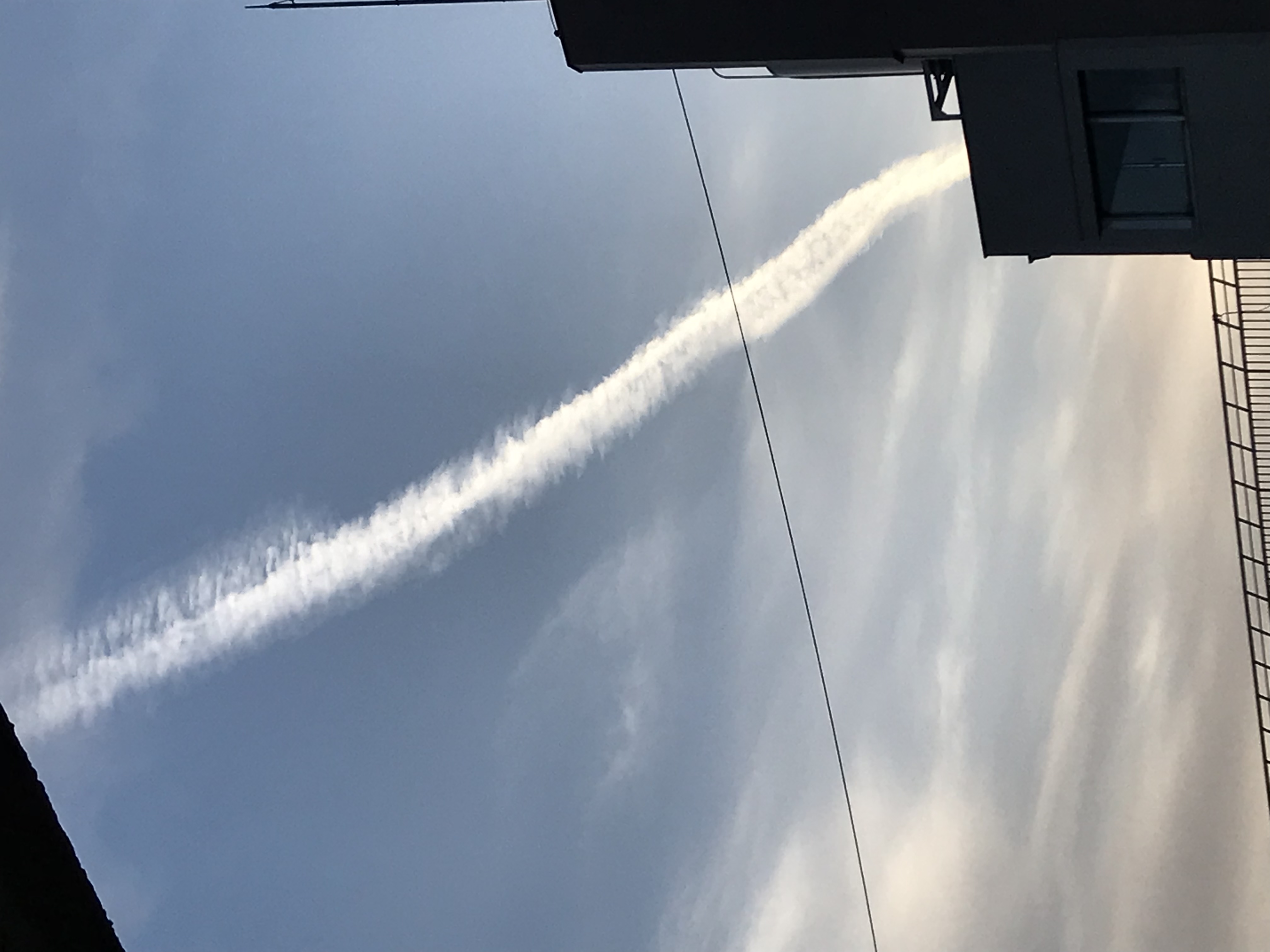 No.53976-1 地震雲