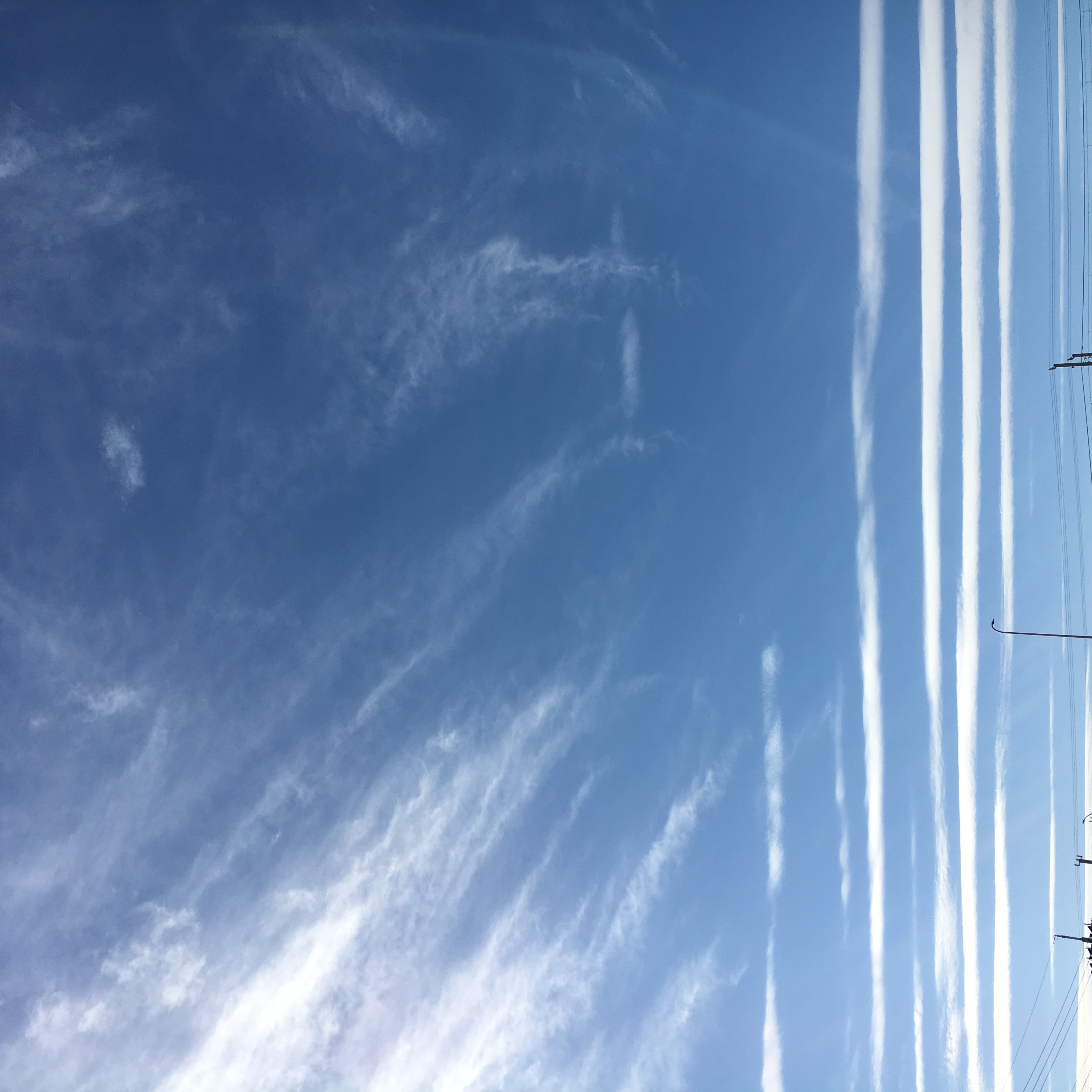 No.54114-1 地震雲