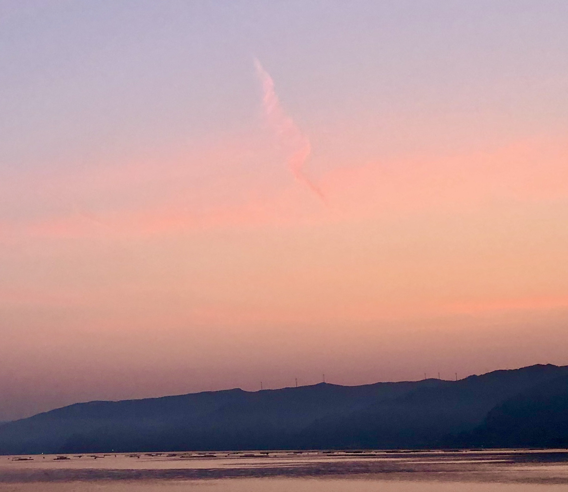 No.54252-1 地震雲