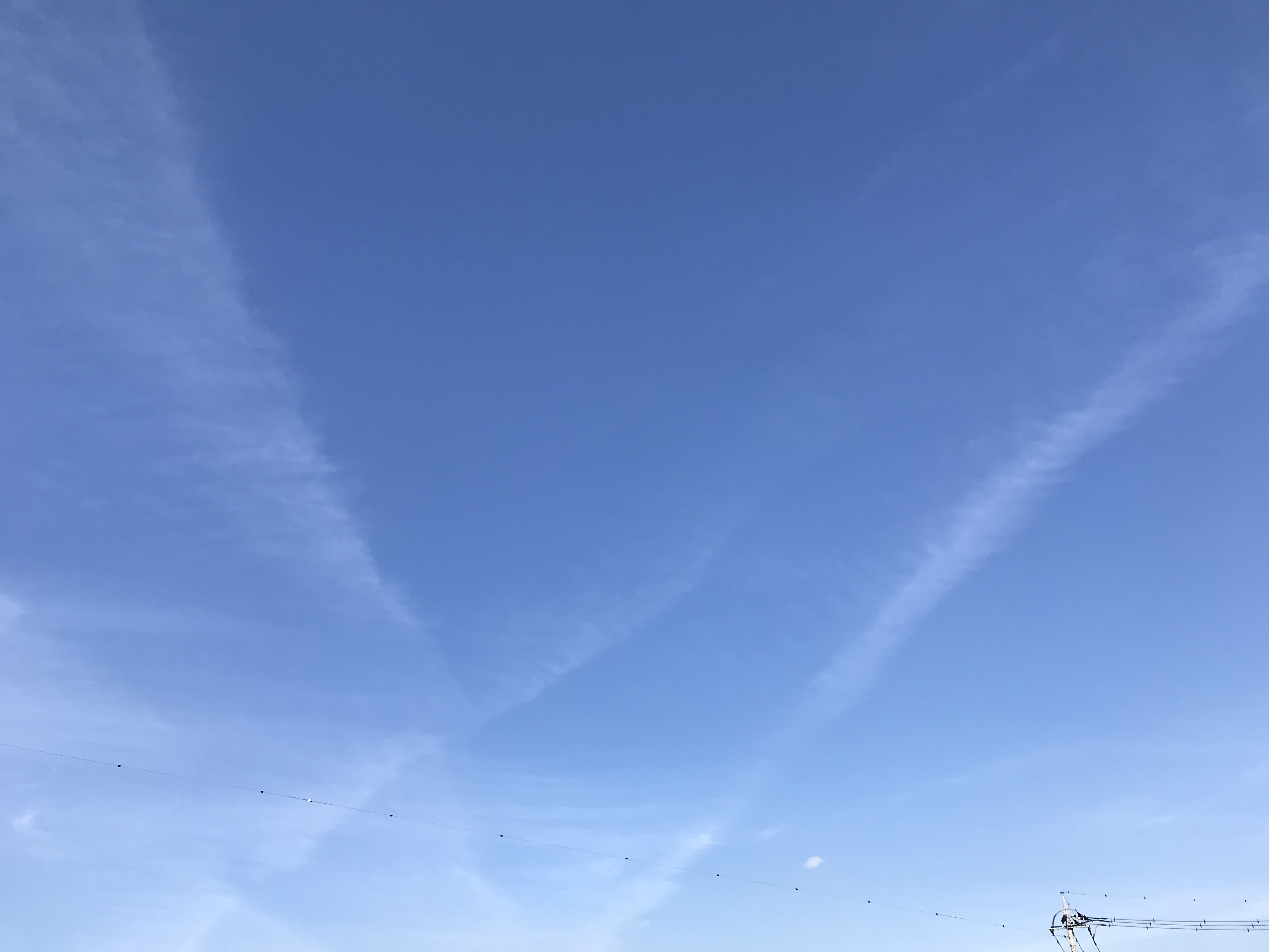 No.54385-1 地震雲