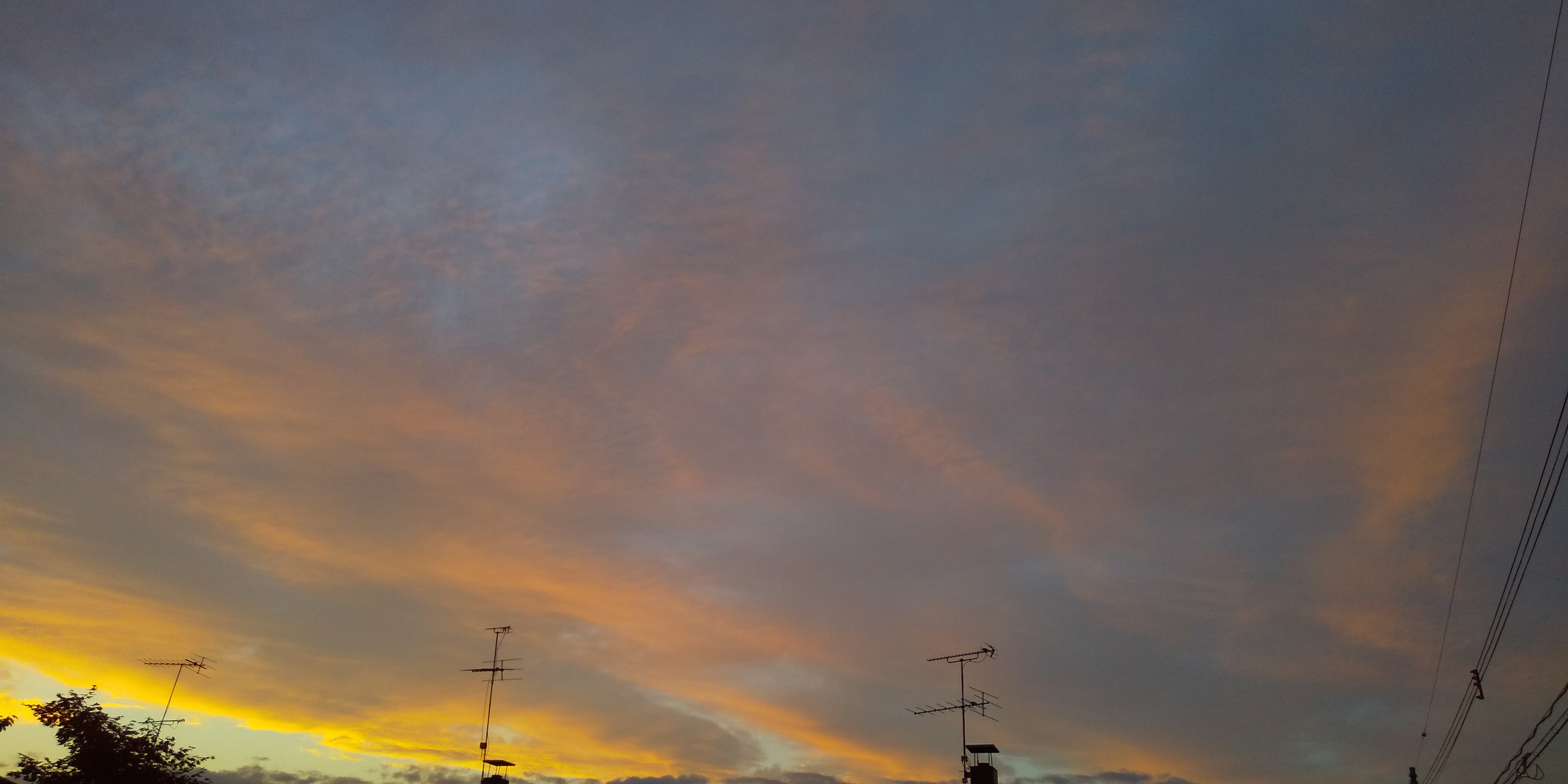 No.54964-1 地震雲