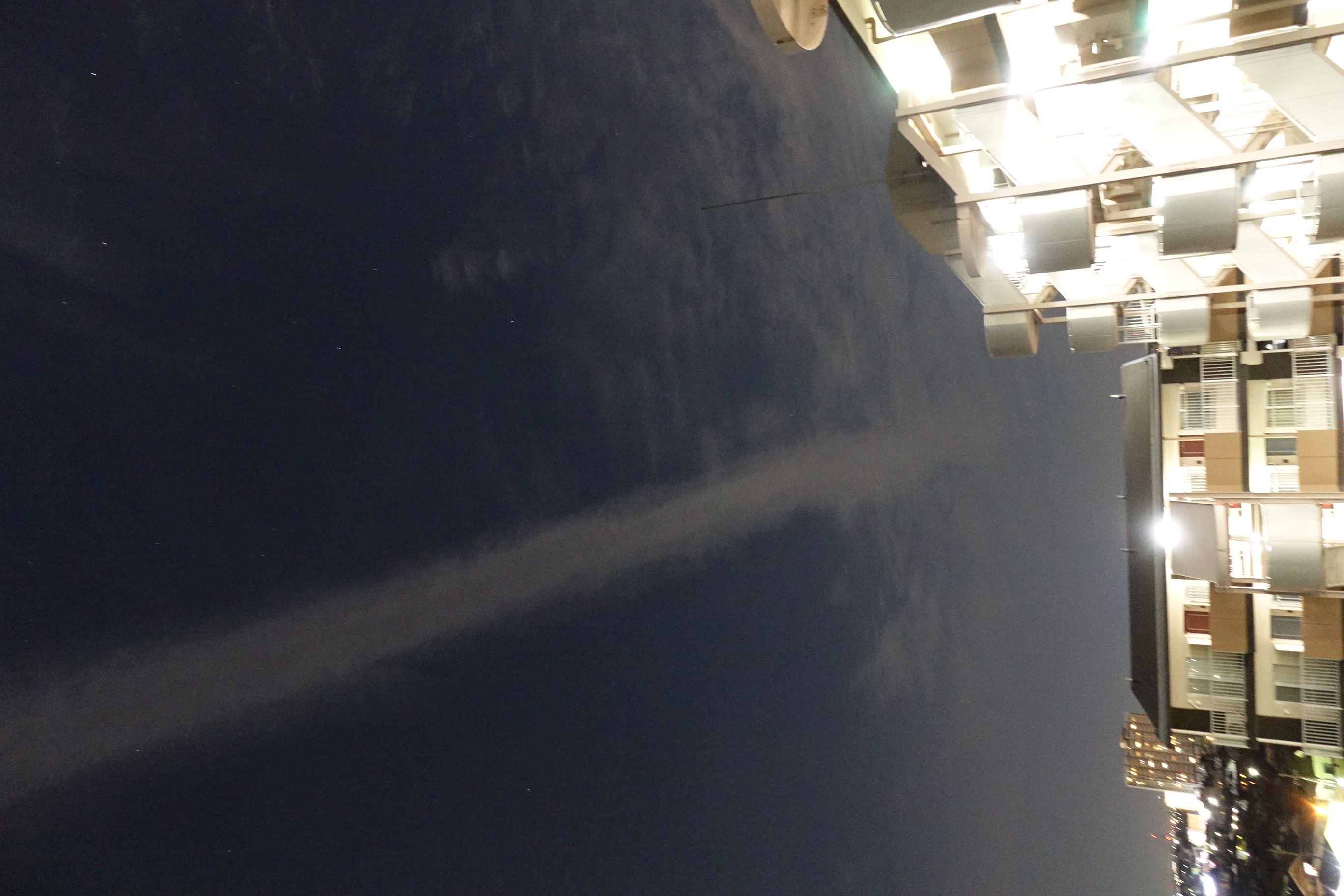 No.56776-1 地震雲