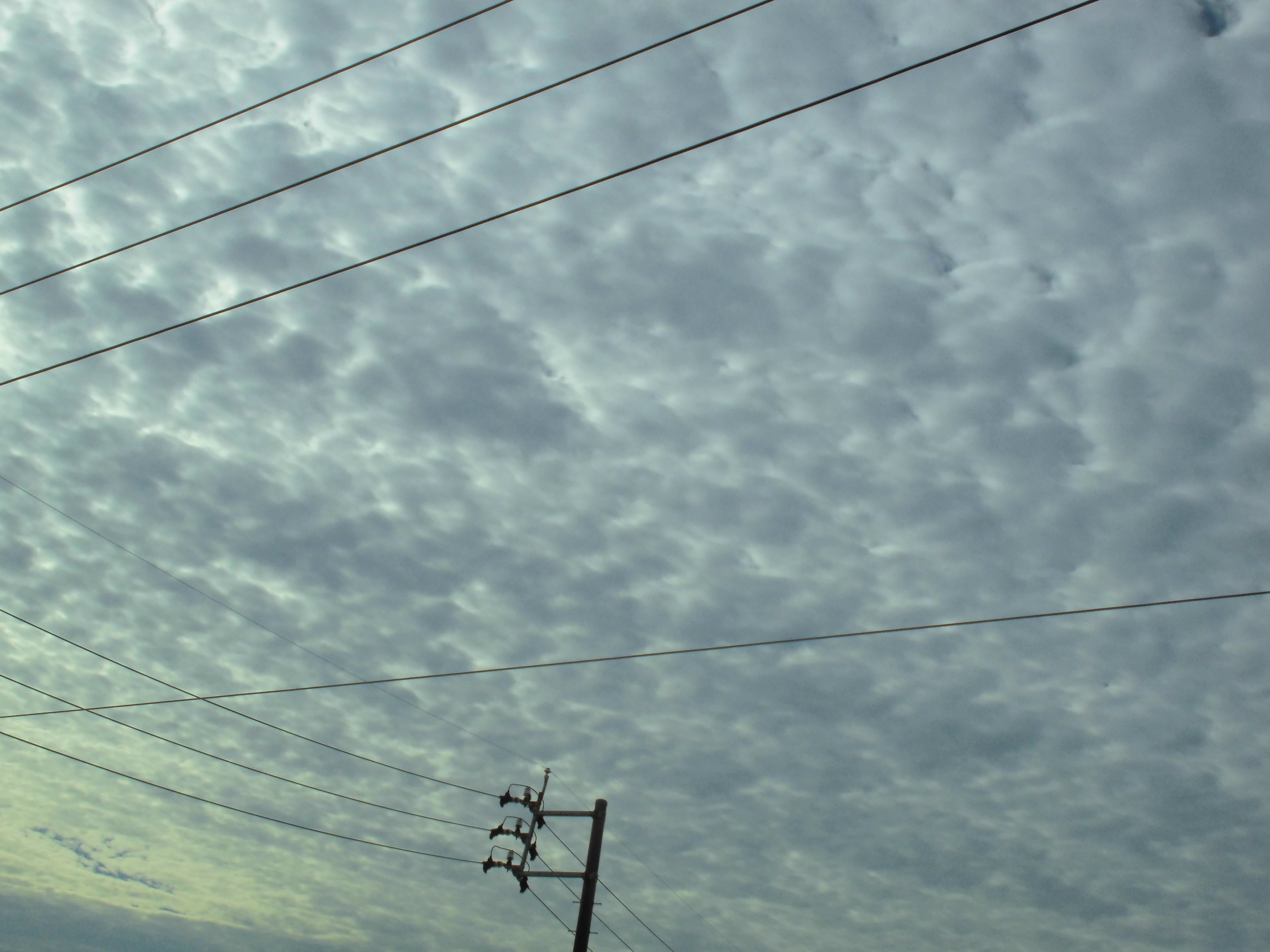 No.57860-1 地震雲