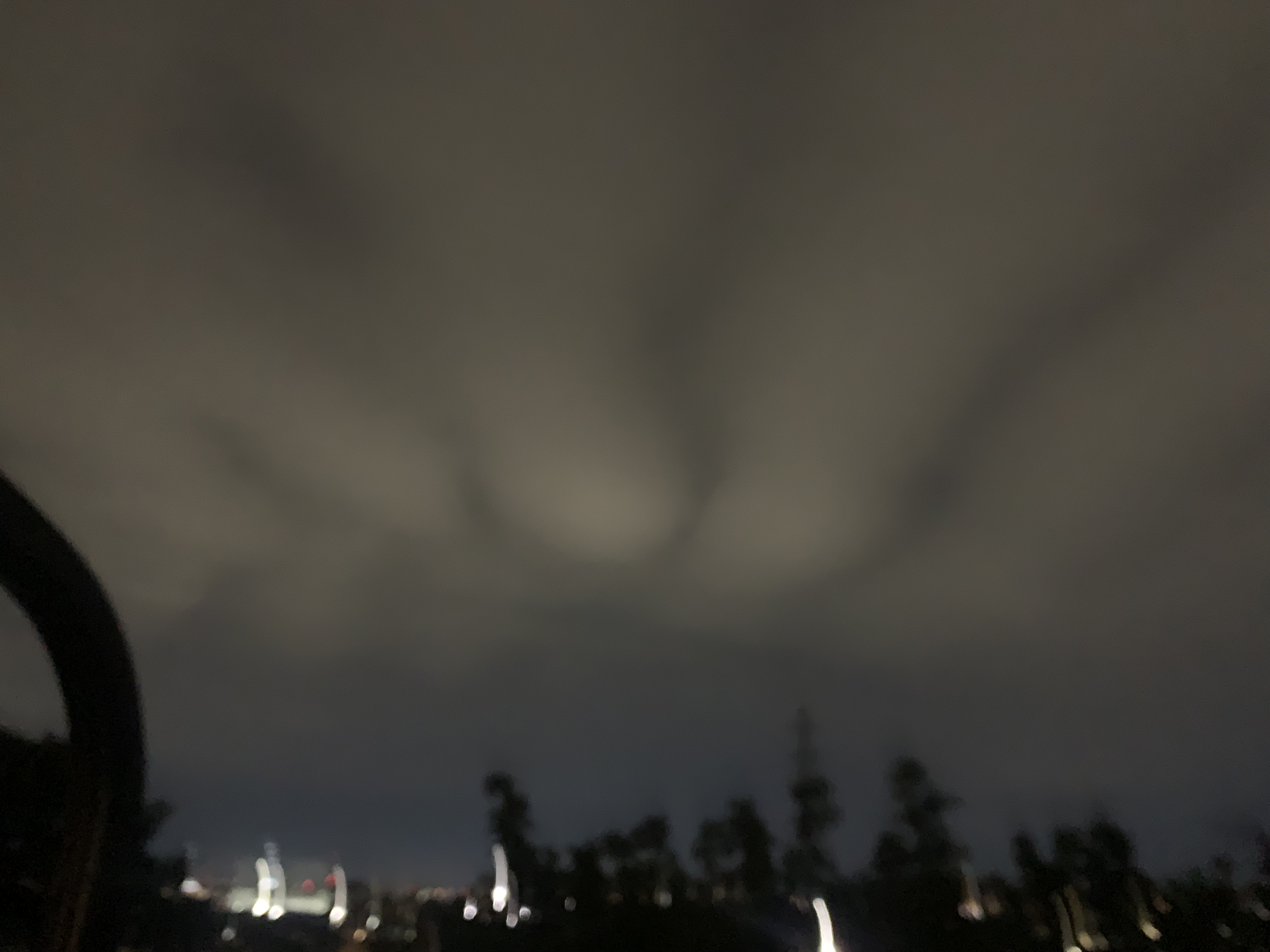 No.57940-1 地震雲